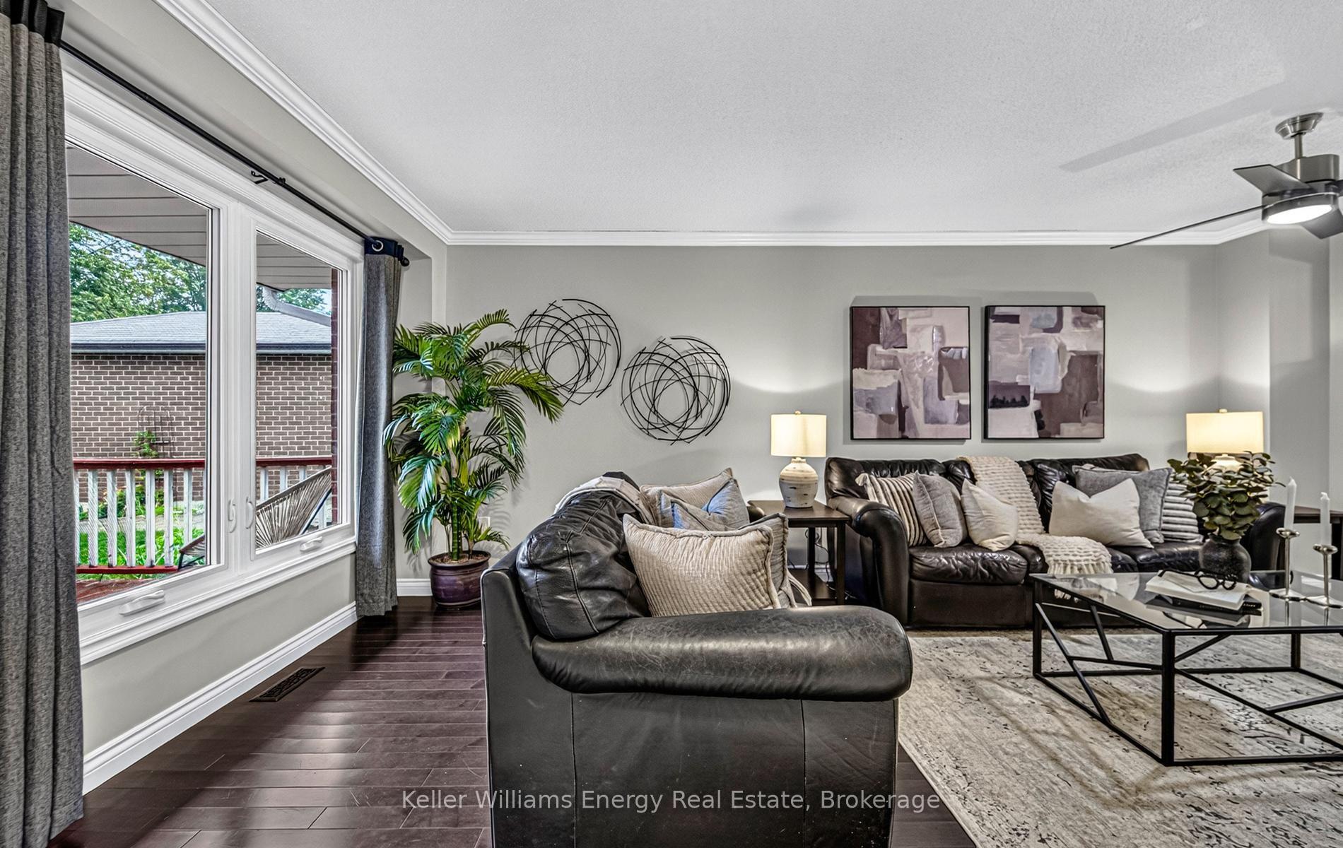 Photo 17 of 27 Teddington Crescent, Whitby, Pringle Creek — HOMEH