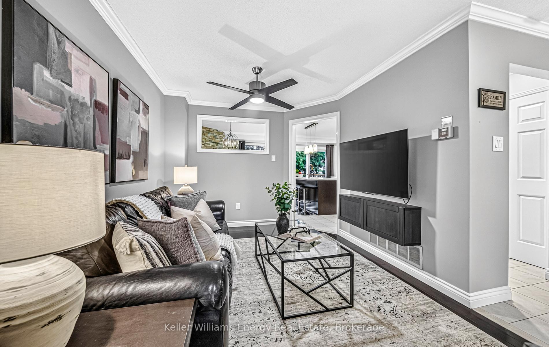 Photo 19 of 27 Teddington Crescent, Whitby, Pringle Creek — HOMEH