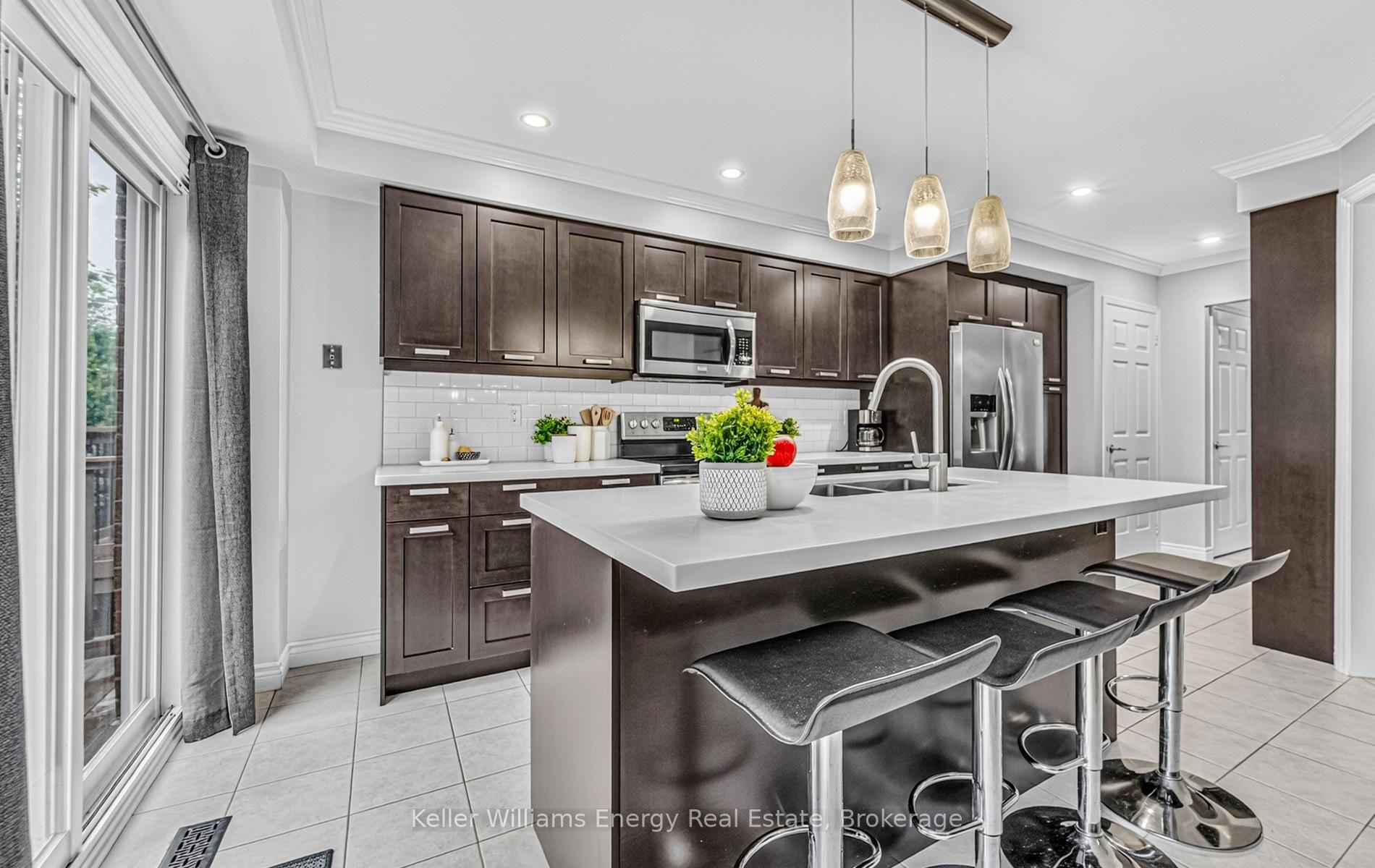 Photo 25 of 27 Teddington Crescent, Whitby, Pringle Creek — HOMEH
