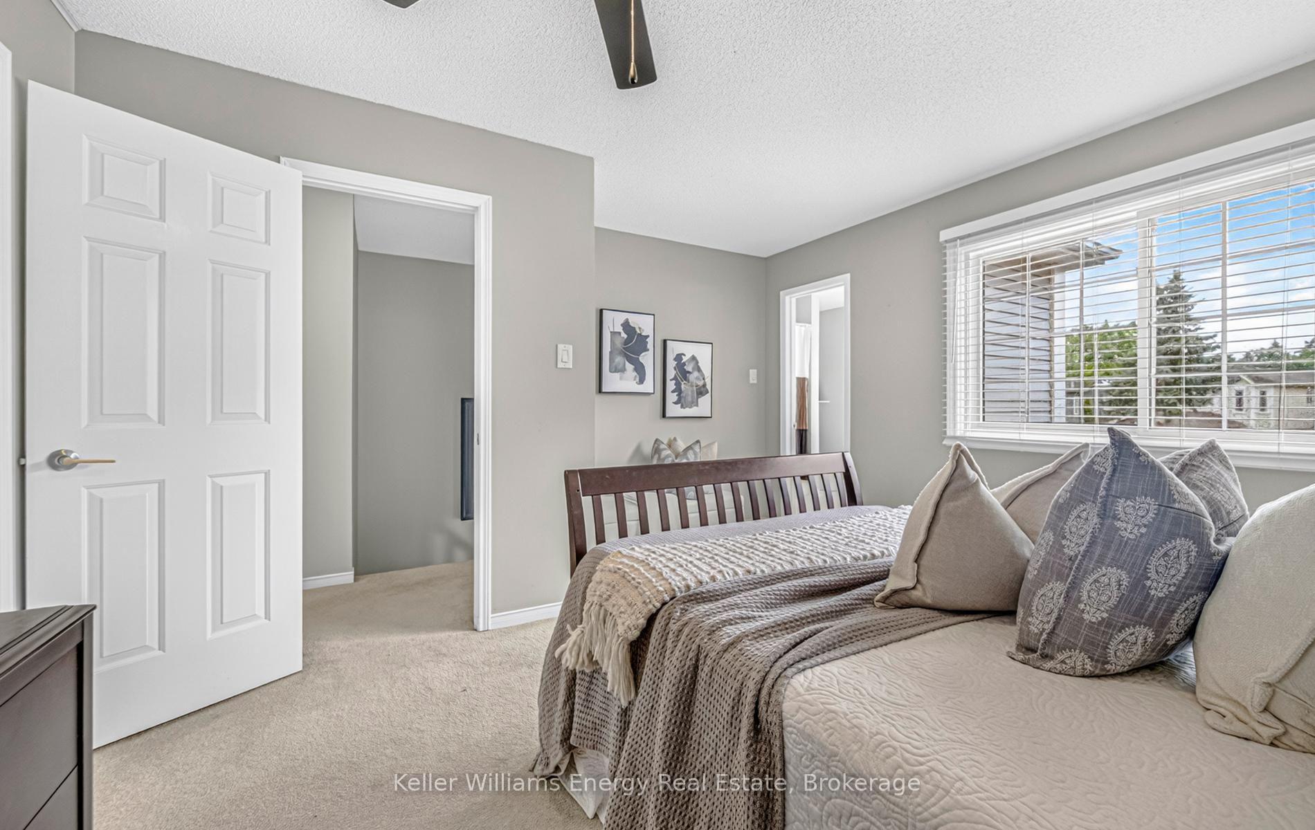 Photo 35 of 27 Teddington Crescent, Whitby, Pringle Creek — HOMEH