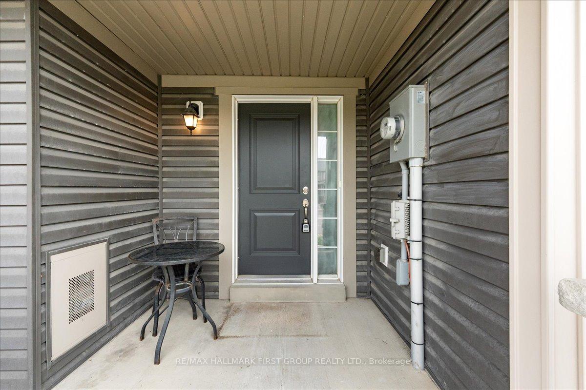 Photo 4 of 2361 Steeplechase Street, Oshawa, Windfields — HOMEH