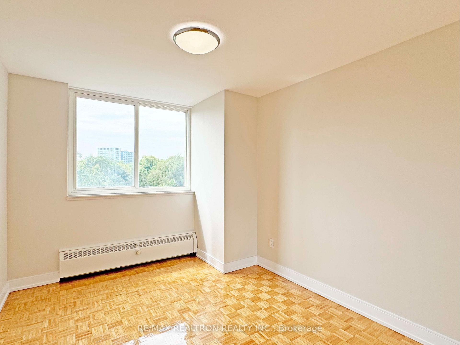 Photo 18 of Unit 607, 10 Shallmar Boulevard, Toronto, Forest Hill North — HOMEH
