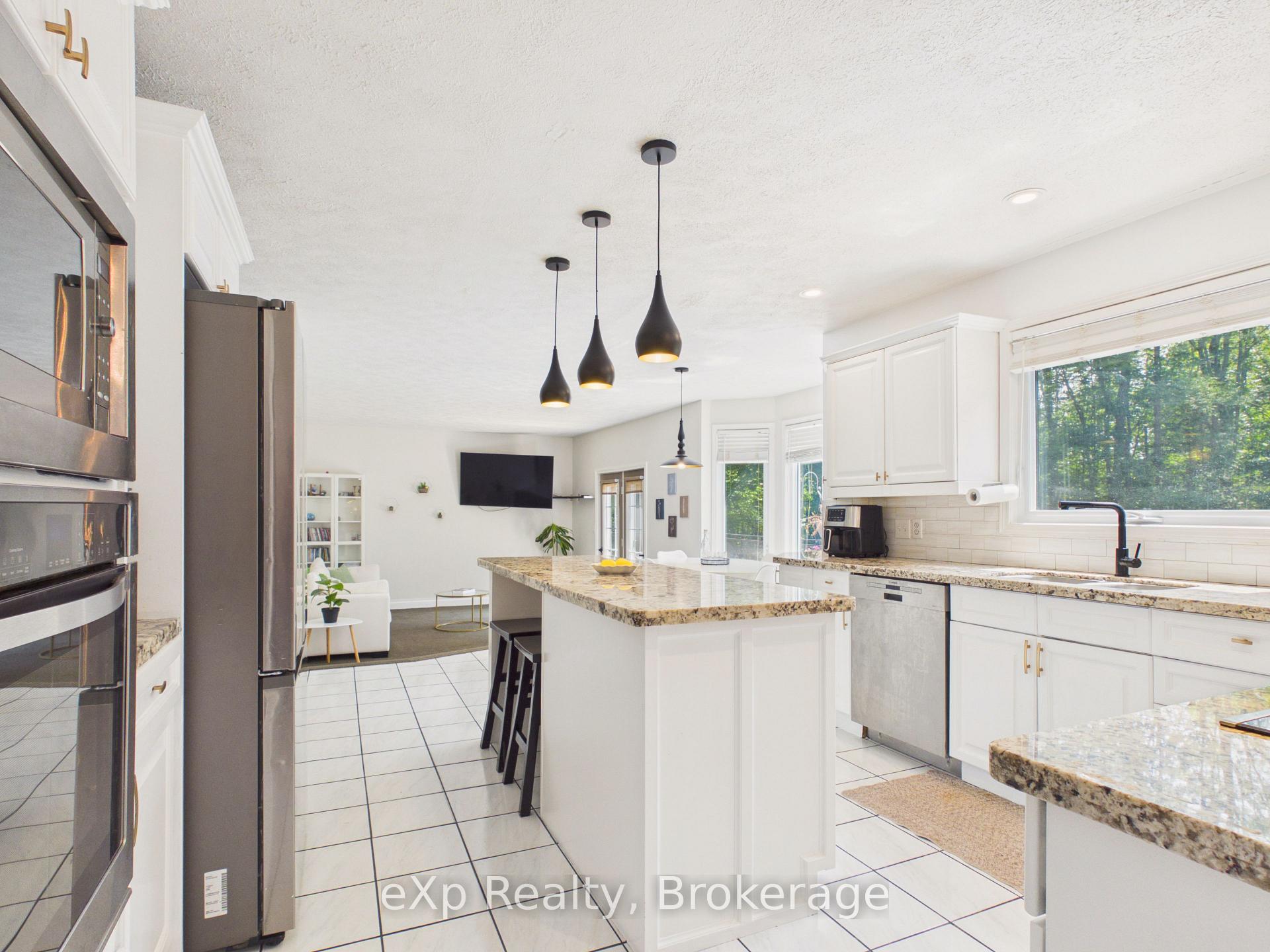 Photo 12 of 20 Highland Crescent, South Bruce — HOMEH