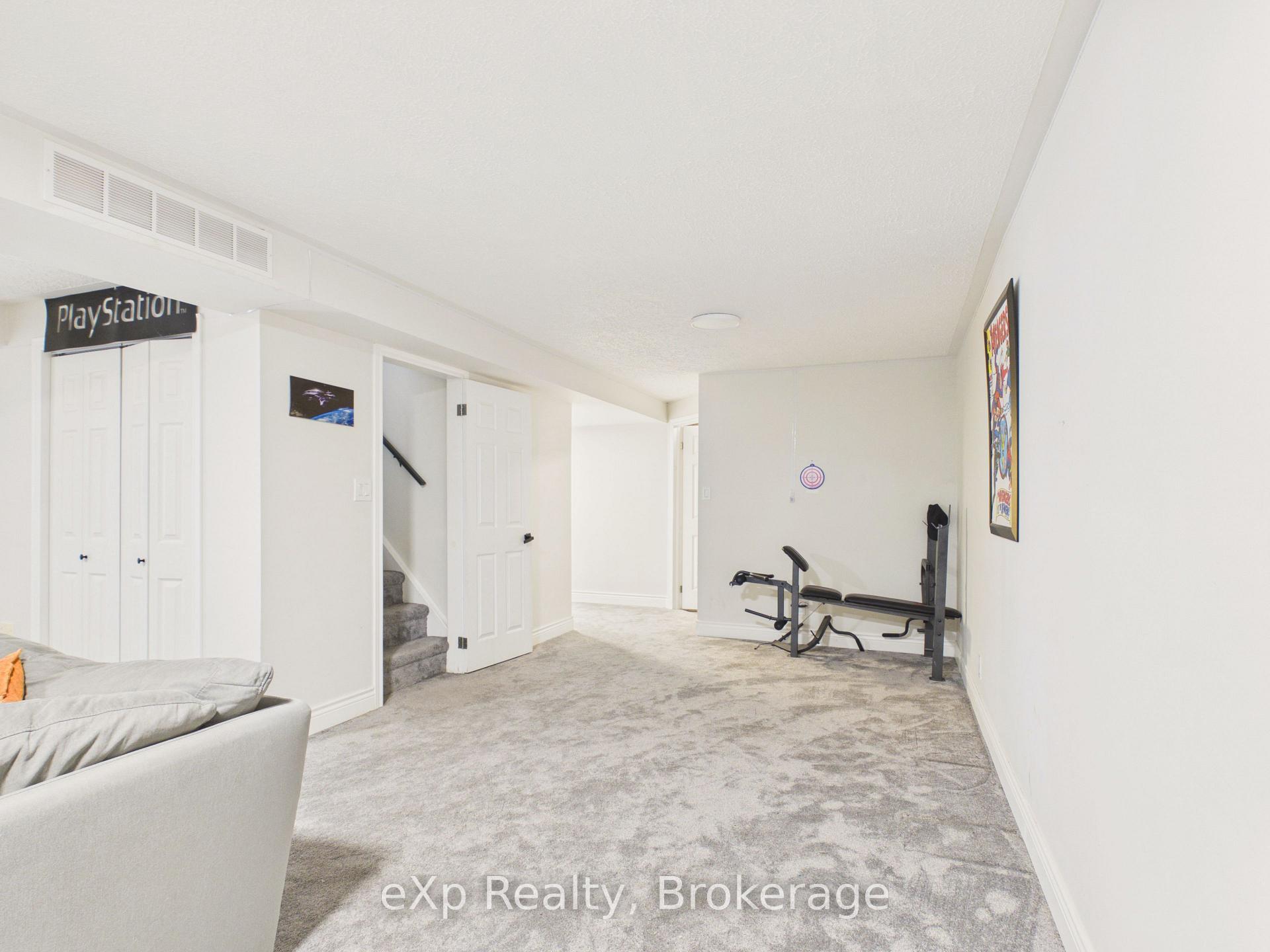Photo 27 of 20 Highland Crescent, South Bruce — HOMEH