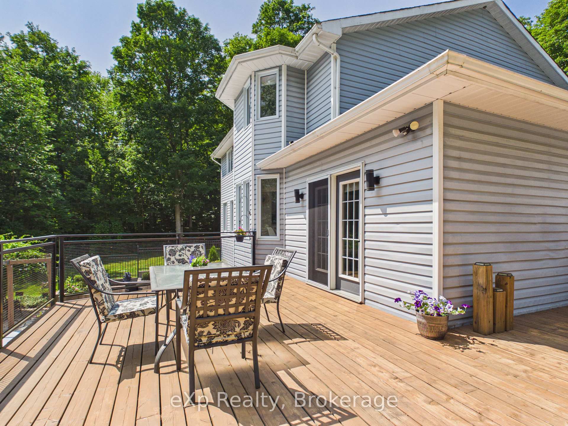 Photo 34 of 20 Highland Crescent, South Bruce — HOMEH
