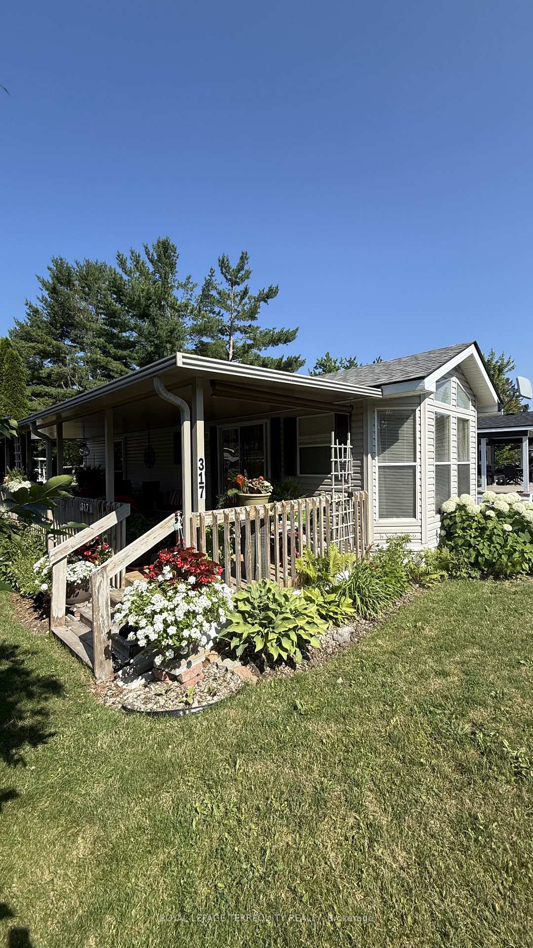 Photo 3 of 317 Rockview, Selwyn — HOMEH