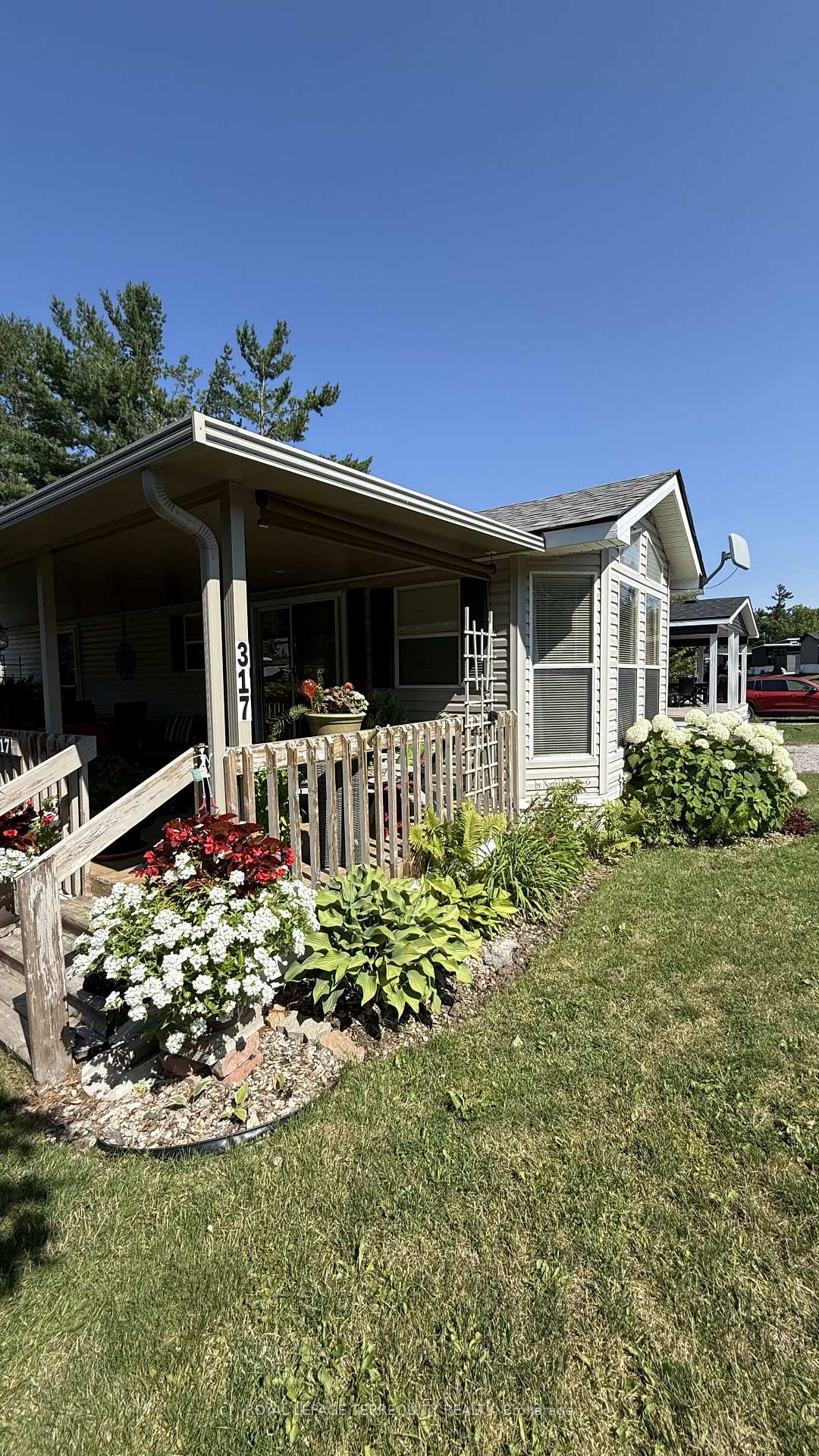 Photo 4 of 317 Rockview, Selwyn — HOMEH