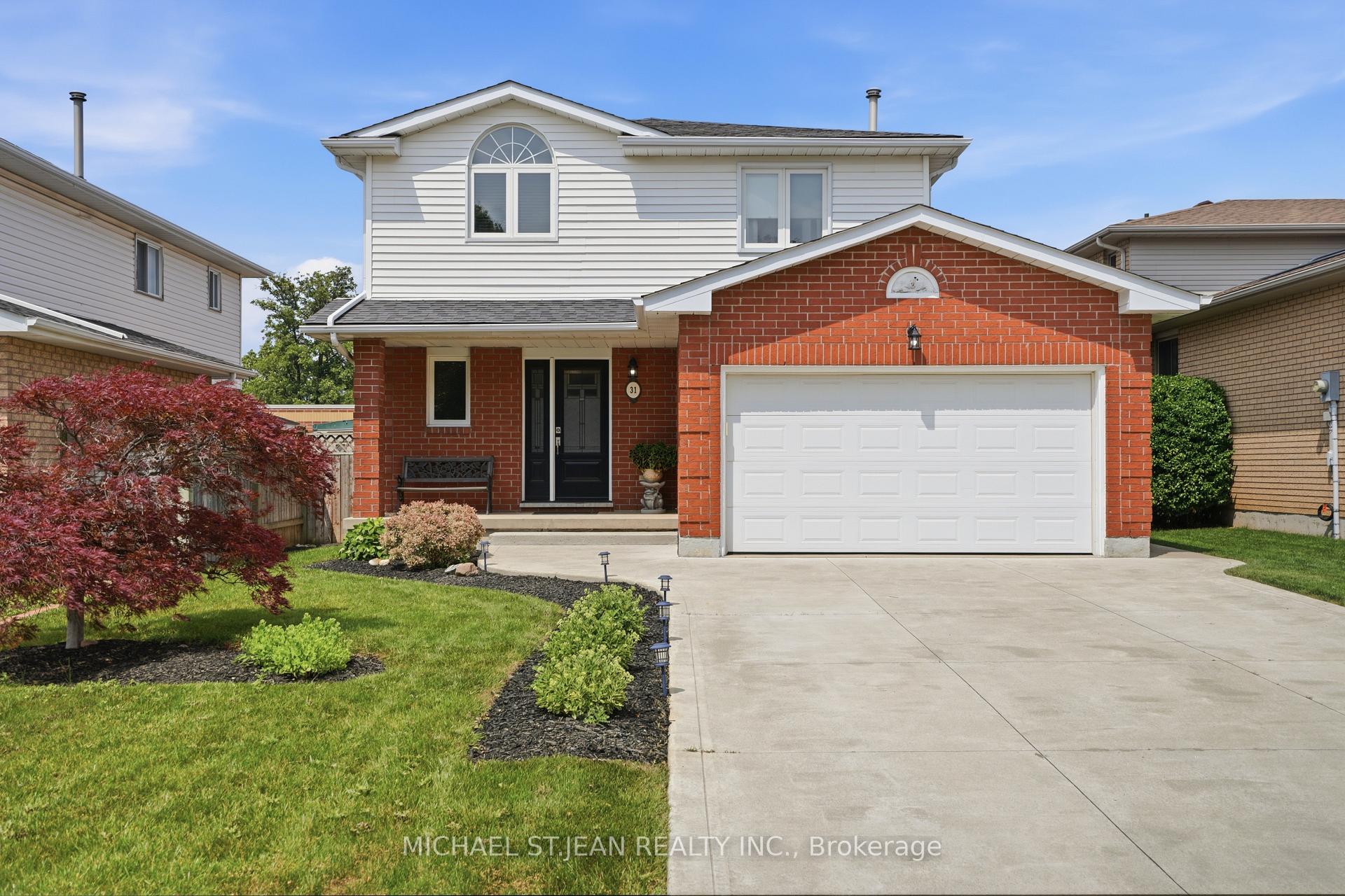 Photo 2 of 31 Fano Drive, Hamilton, Butler — HOMEH