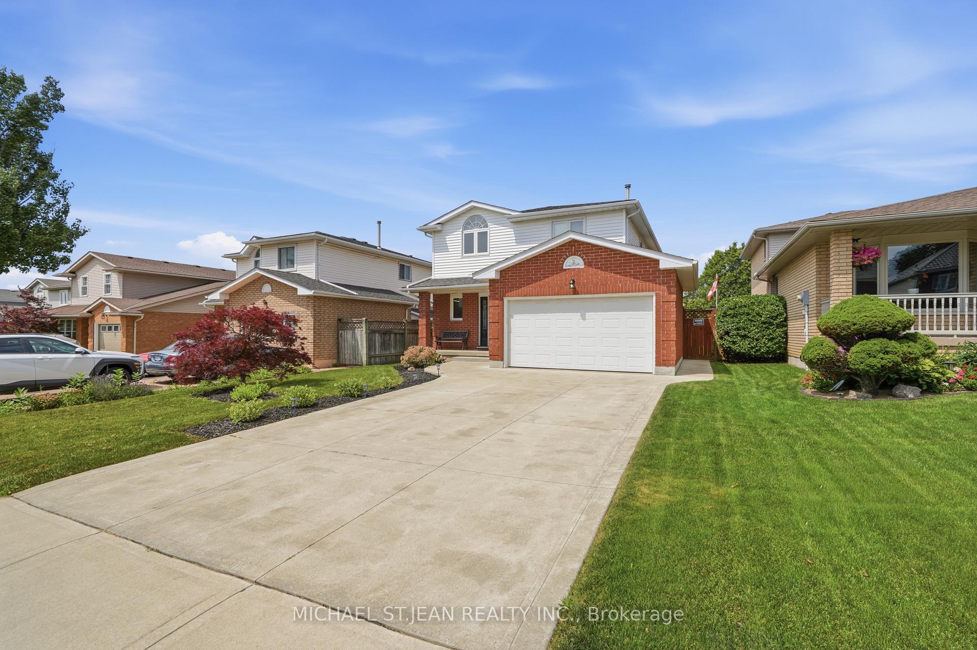 Photo 4 of 31 Fano Drive, Hamilton, Butler — HOMEH