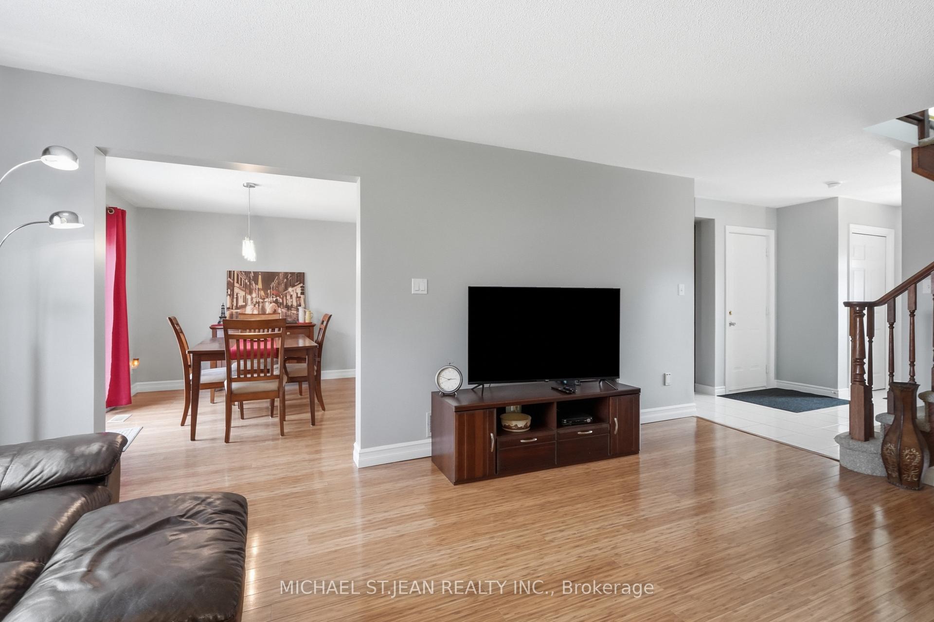 Photo 10 of 31 Fano Drive, Hamilton, Butler — HOMEH