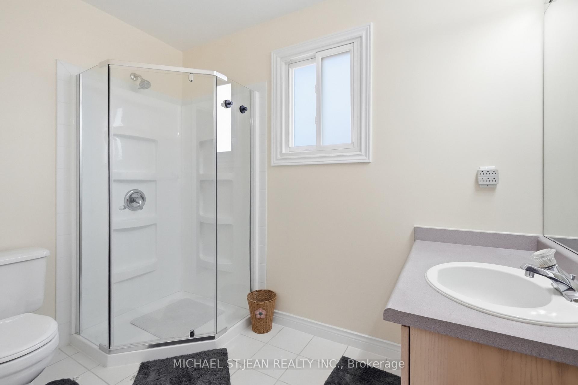 Photo 23 of 31 Fano Drive, Hamilton, Butler — HOMEH