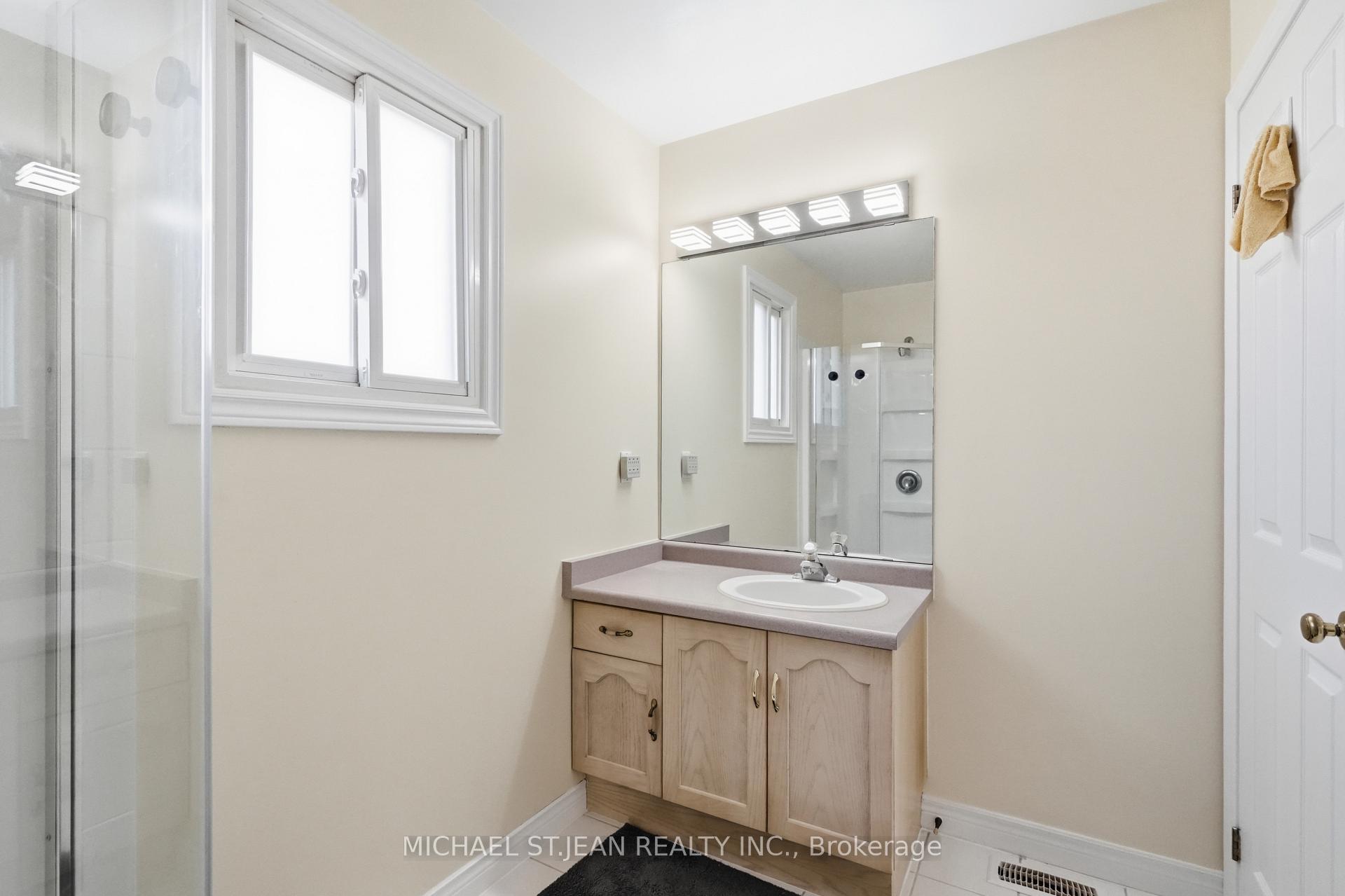 Photo 24 of 31 Fano Drive, Hamilton, Butler — HOMEH