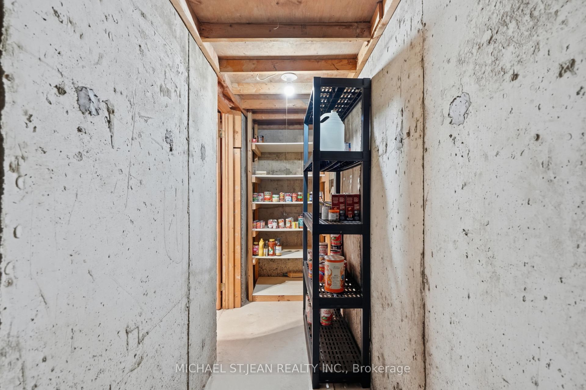 Photo 37 of 31 Fano Drive, Hamilton, Butler — HOMEH