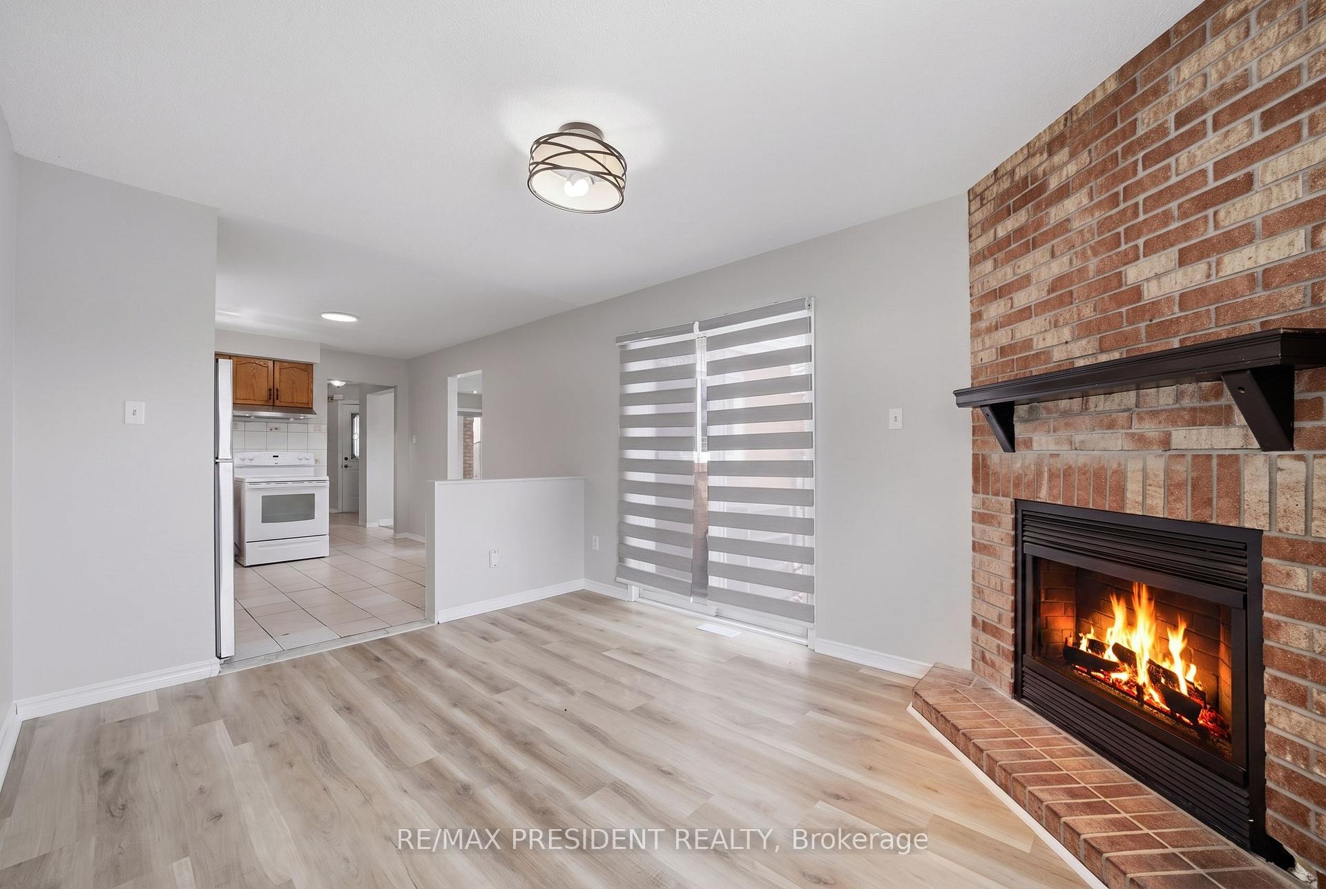 Photo 12 of 112 Ravenswood Drive, Brampton, Fletcher's Creek South — HOMEH
