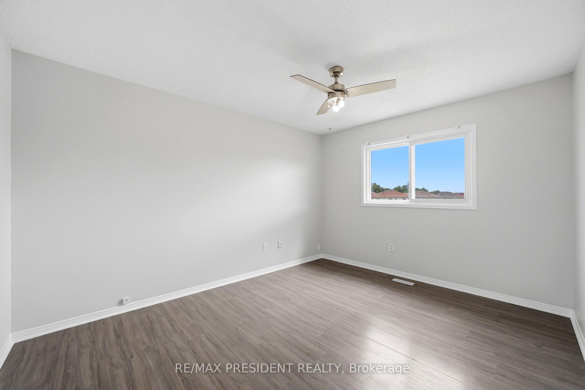 Photo 23 of 112 Ravenswood Drive, Brampton, Fletcher's Creek South — HOMEH