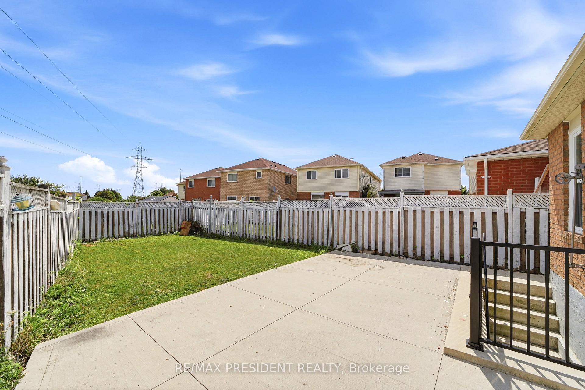 Photo 39 of 112 Ravenswood Drive, Brampton, Fletcher's Creek South — HOMEH