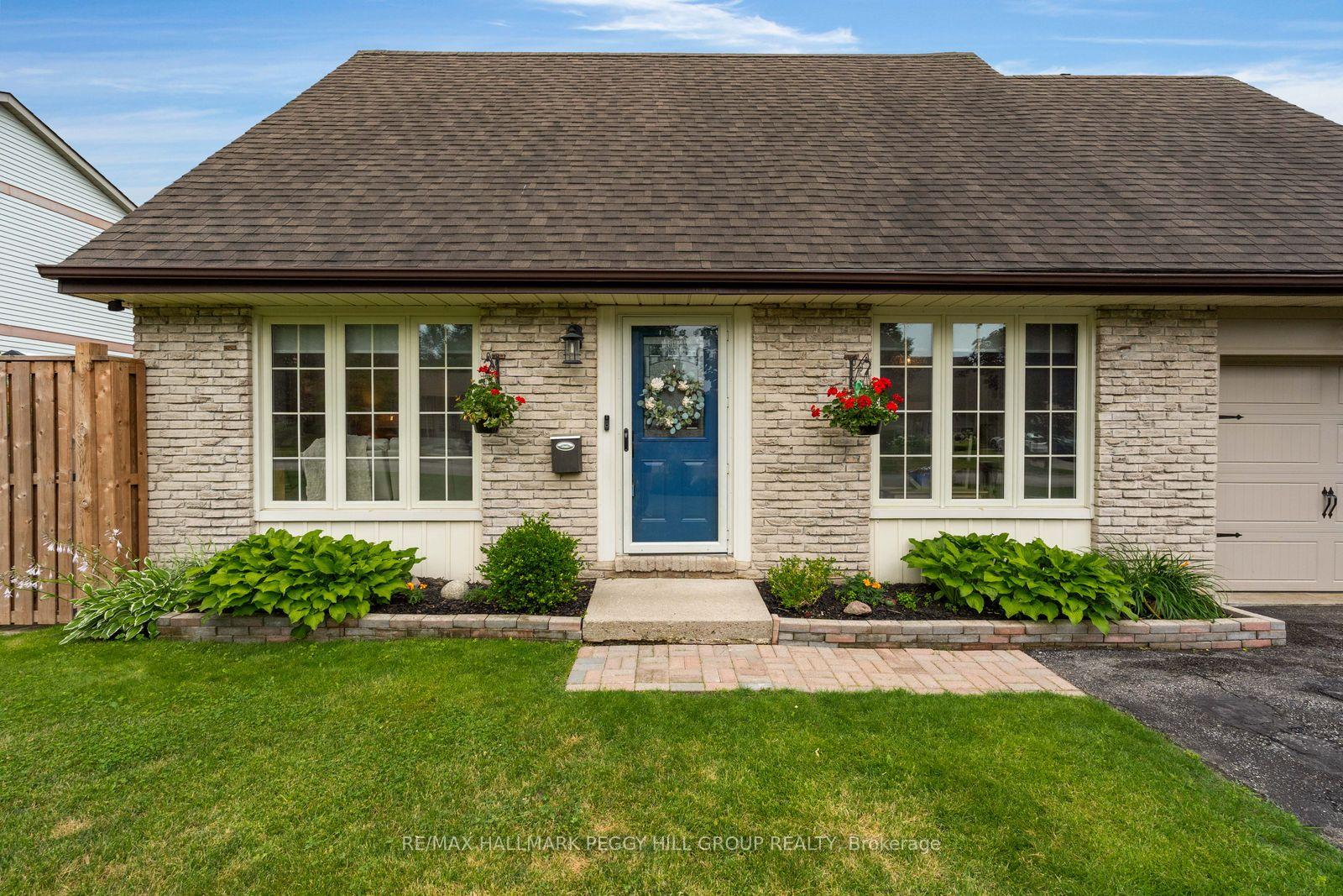 Photo 2 of 36 Lillian Crescent, Barrie, Sunnidale — HOMEH