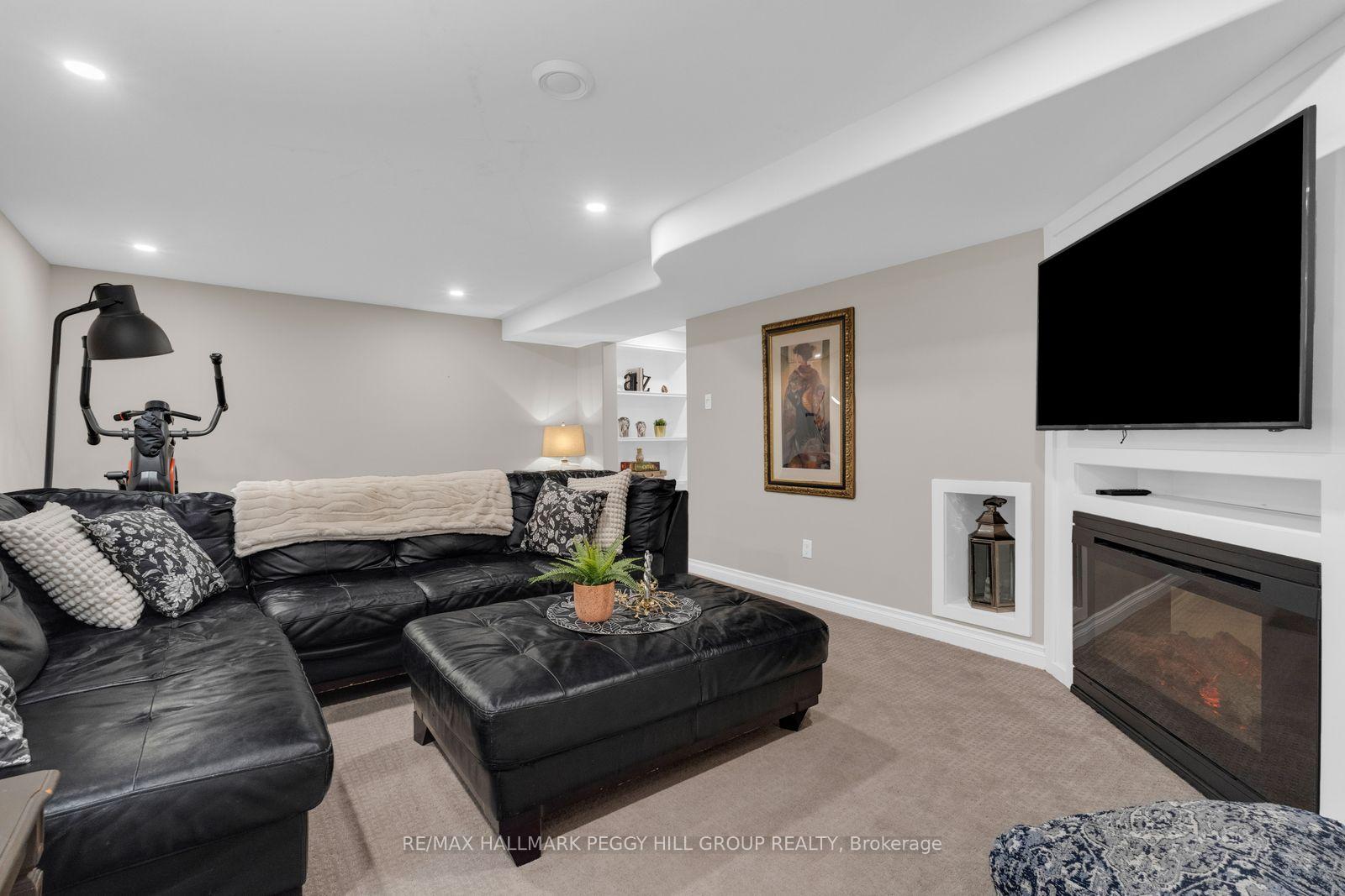 Photo 19 of 36 Lillian Crescent, Barrie, Sunnidale — HOMEH