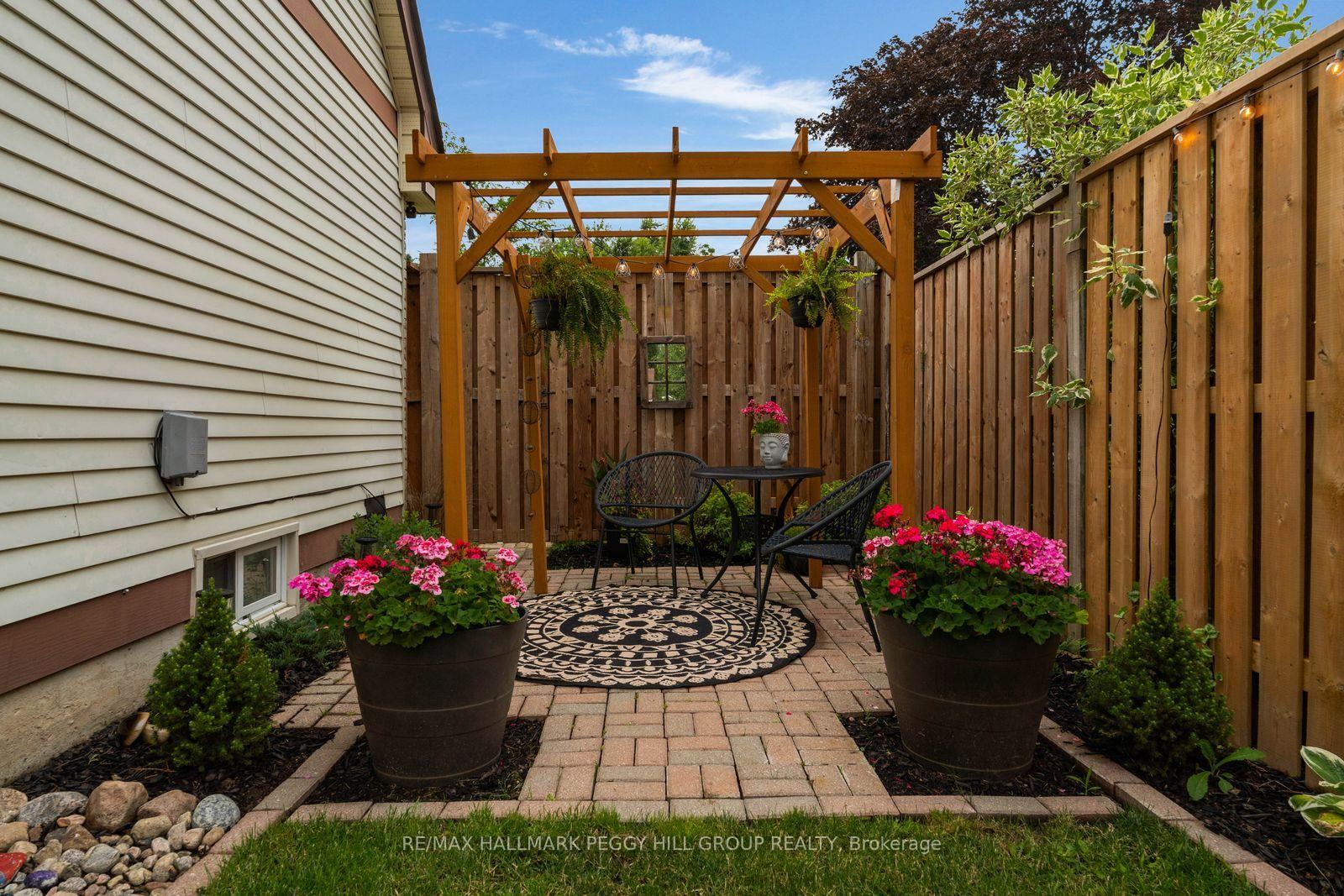Photo 27 of 36 Lillian Crescent, Barrie, Sunnidale — HOMEH
