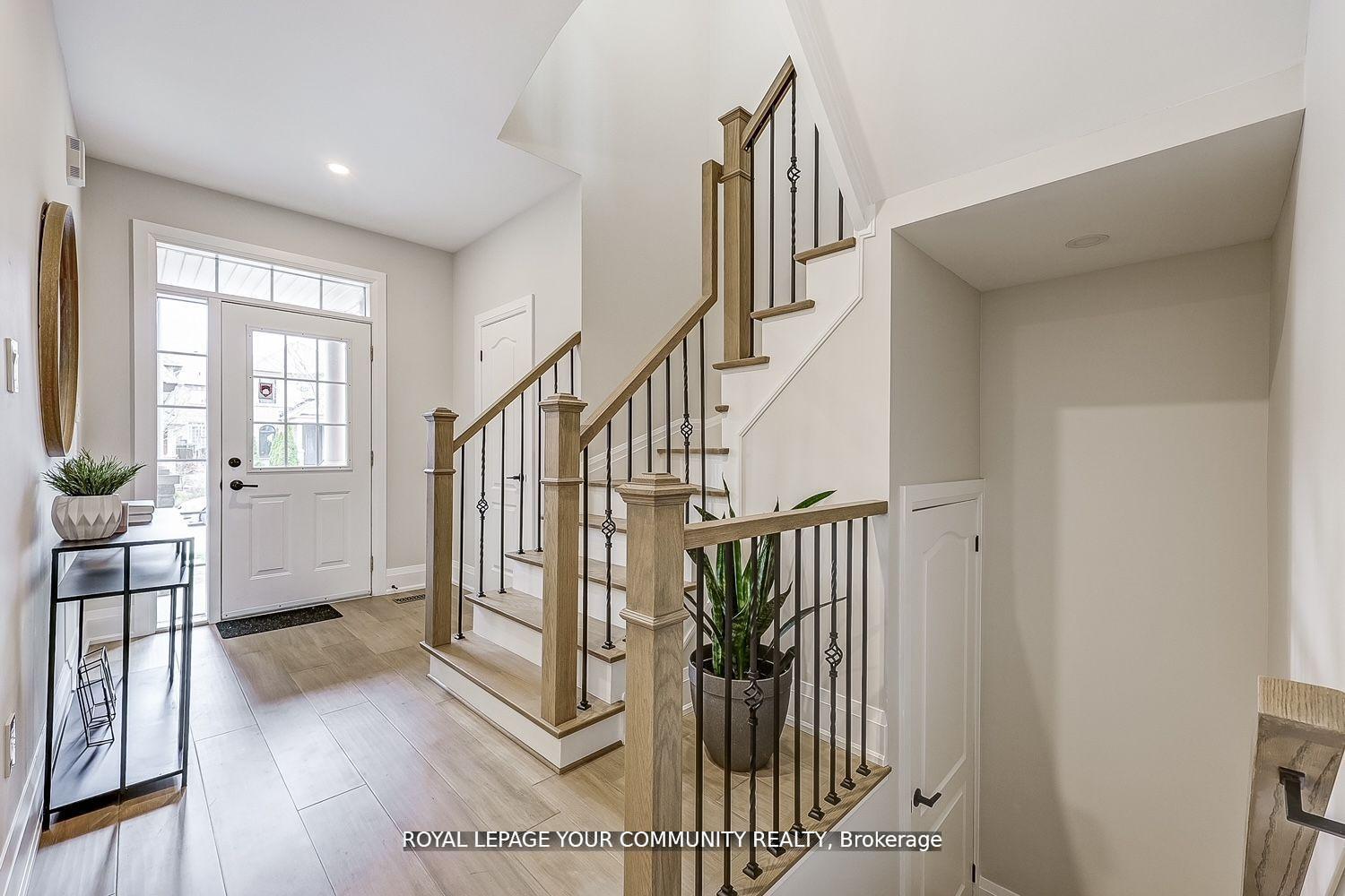 Photo 5 of 43 Gauguin Avenue, Vaughan, Patterson — HOMEH