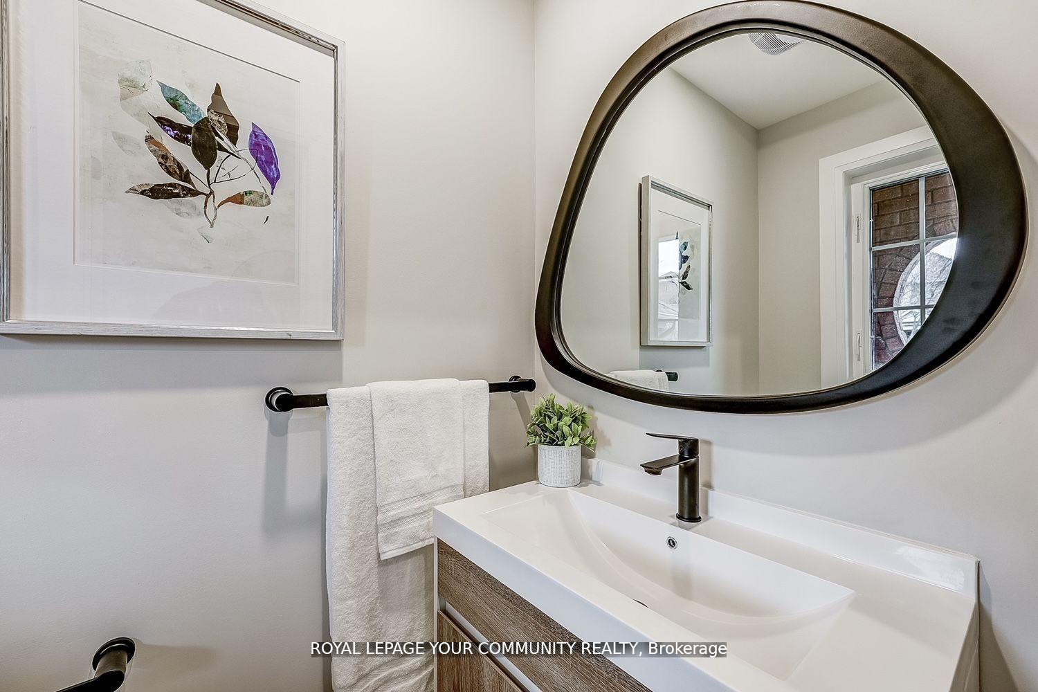 Photo 6 of 43 Gauguin Avenue, Vaughan, Patterson — HOMEH