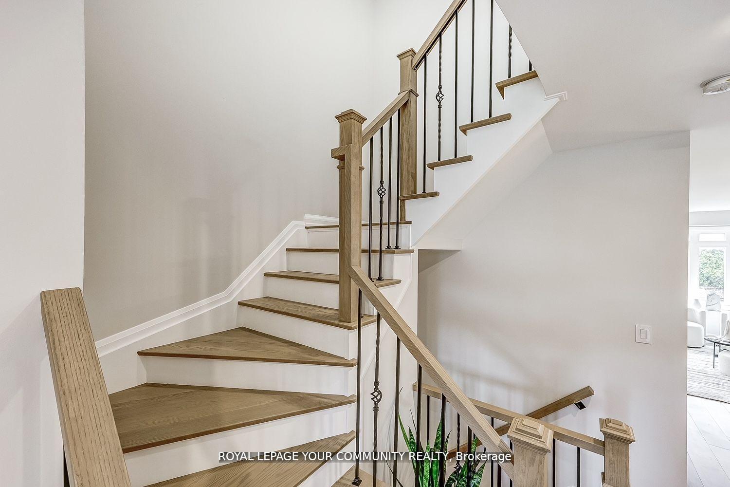 Photo 22 of 43 Gauguin Avenue, Vaughan, Patterson — HOMEH