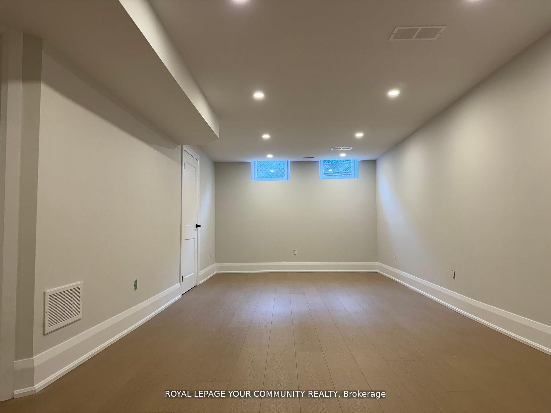 Photo 32 of 43 Gauguin Avenue, Vaughan, Patterson — HOMEH