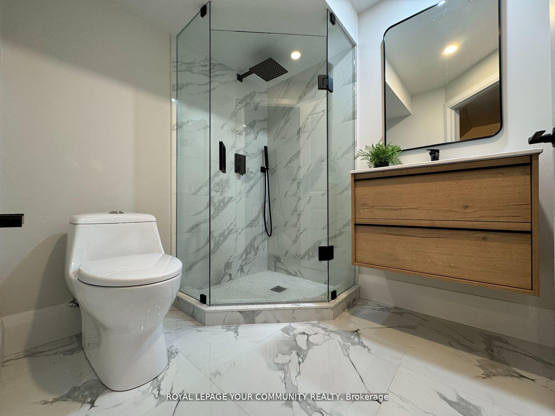 Photo 33 of 43 Gauguin Avenue, Vaughan, Patterson — HOMEH