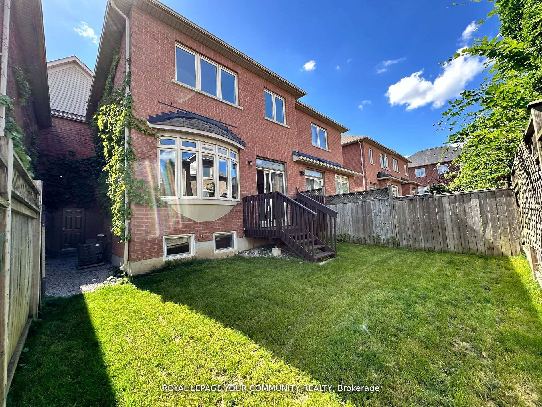 Photo 35 of 43 Gauguin Avenue, Vaughan, Patterson — HOMEH