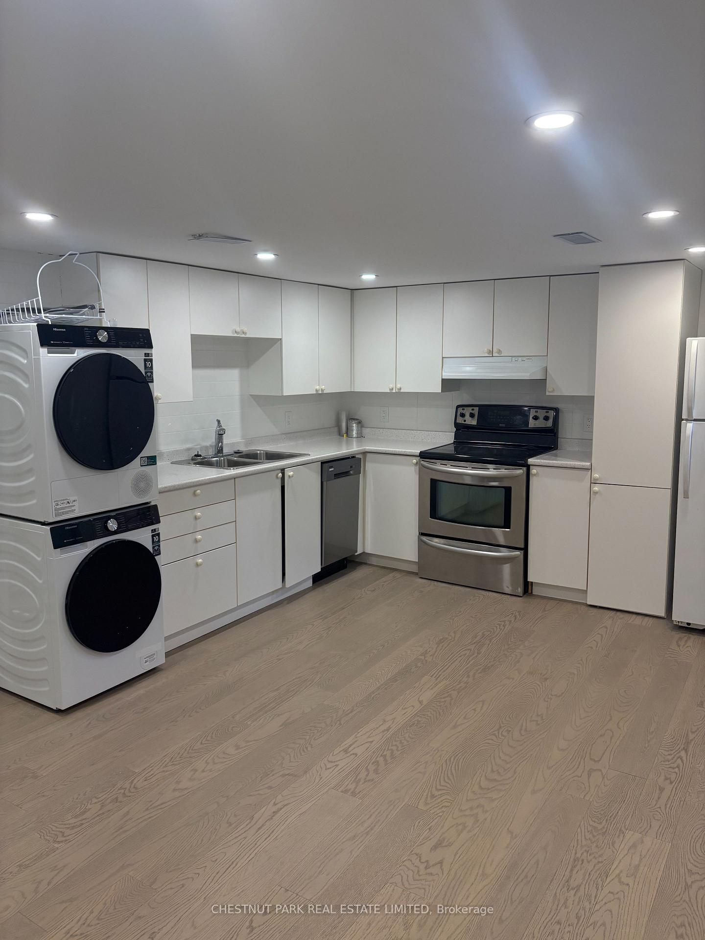 Front of Unit BASEMENT, 150 Codsell Avenue