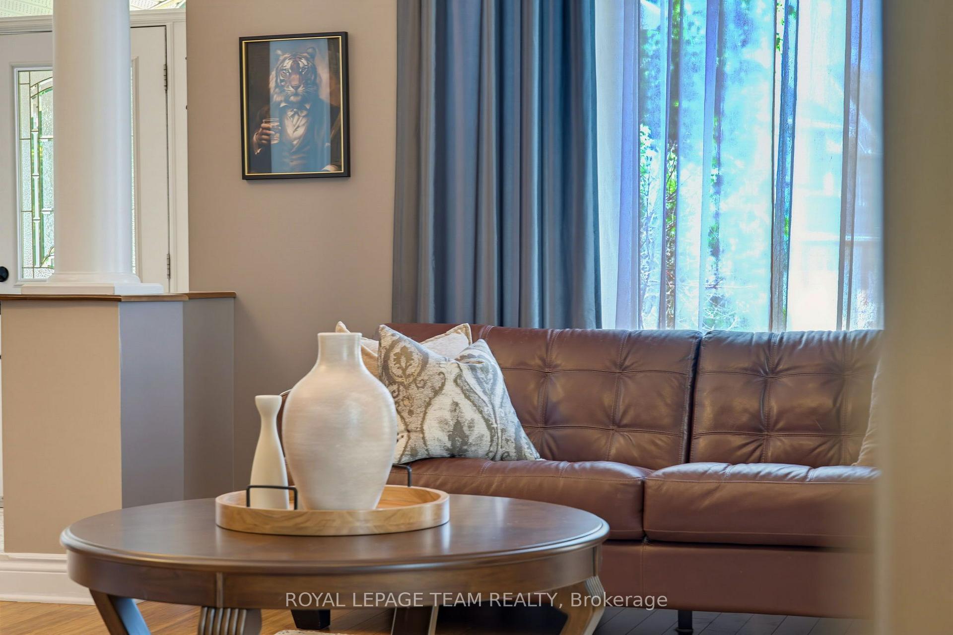 Photo 9 of 7 Tradewinds Drive, Ottawa, Barrhaven East — HOMEH