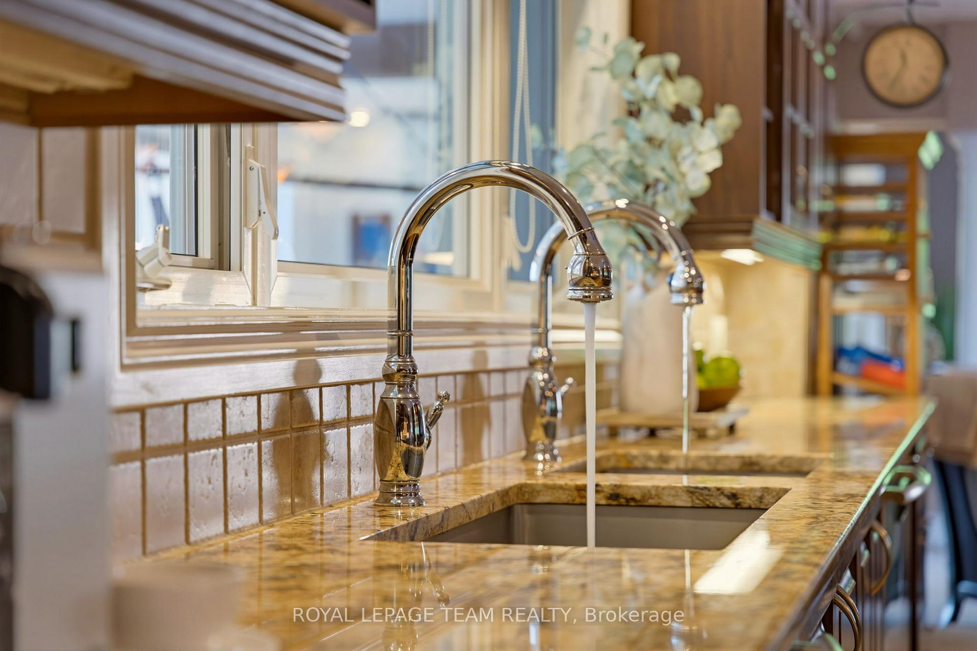 Photo 13 of 7 Tradewinds Drive, Ottawa, Barrhaven East — HOMEH