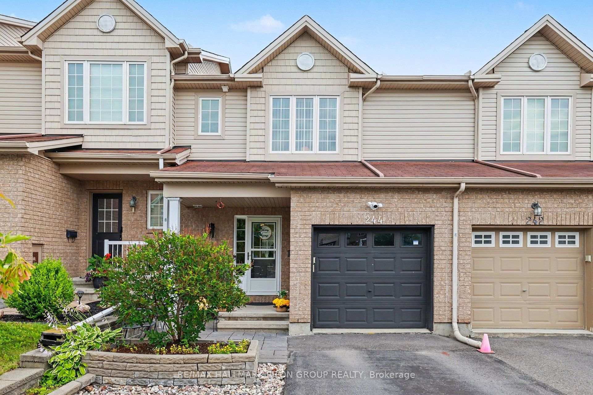 Front of 244 Rolling Meadow Crescent
