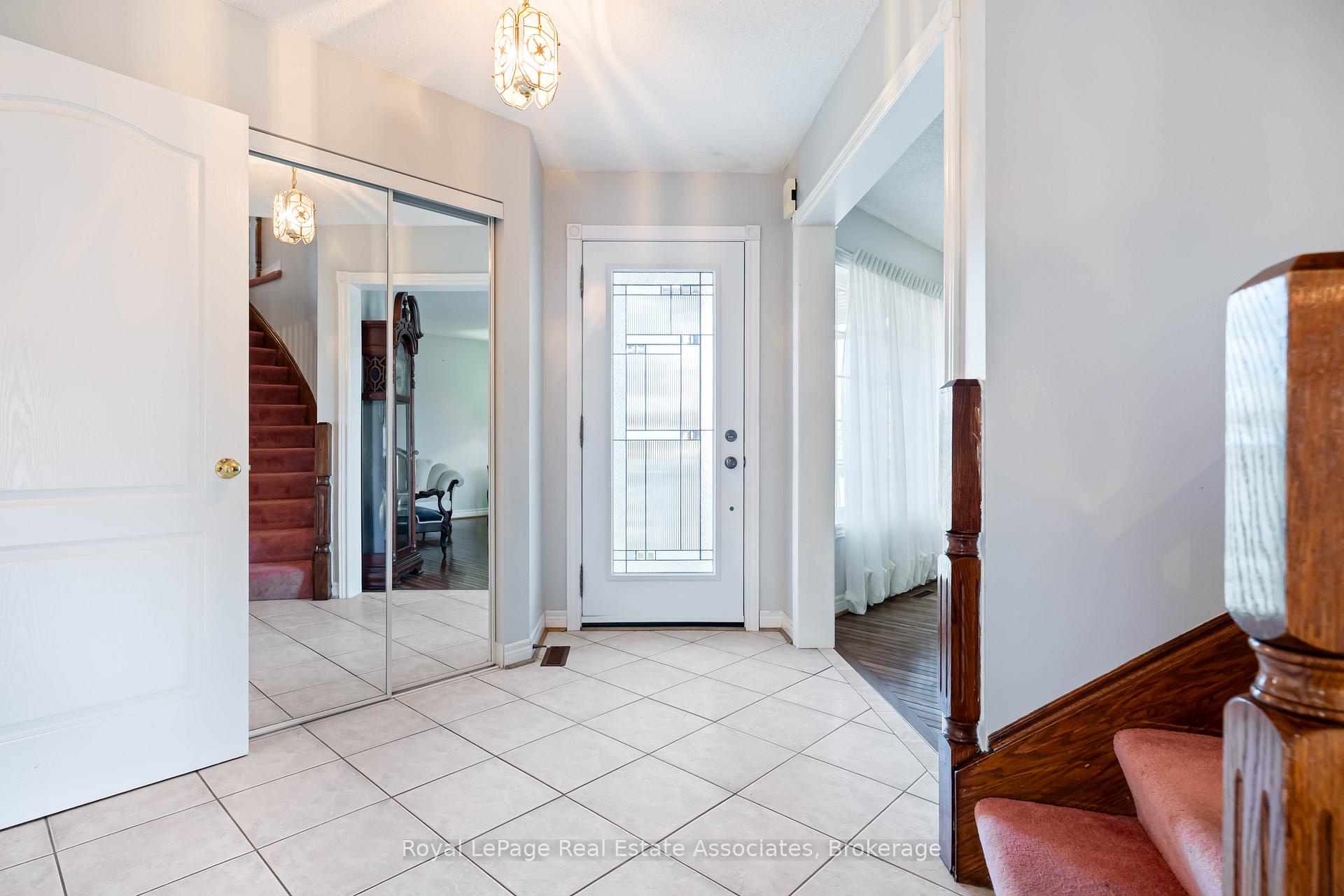 Photo 5 of 14306 Argyll Road, Halton Hills, Georgetown — HOMEH