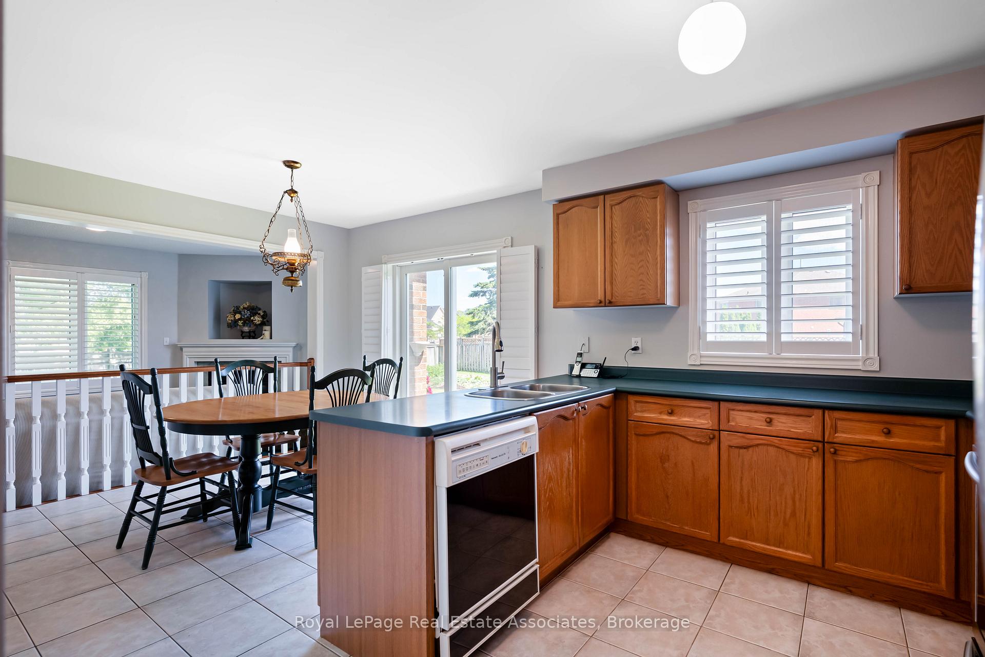 Photo 17 of 14306 Argyll Road, Halton Hills, Georgetown — HOMEH