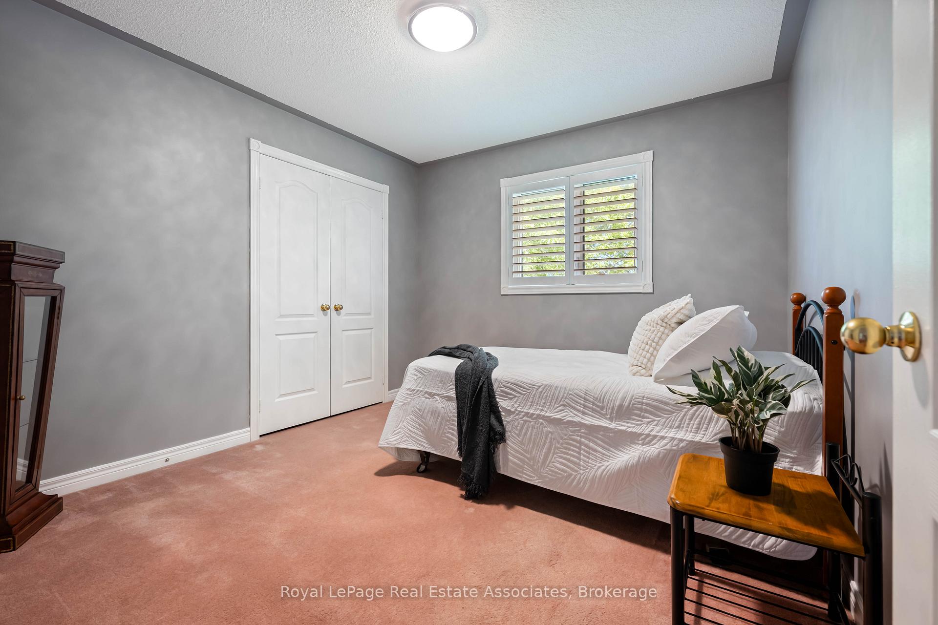 Photo 24 of 14306 Argyll Road, Halton Hills, Georgetown — HOMEH