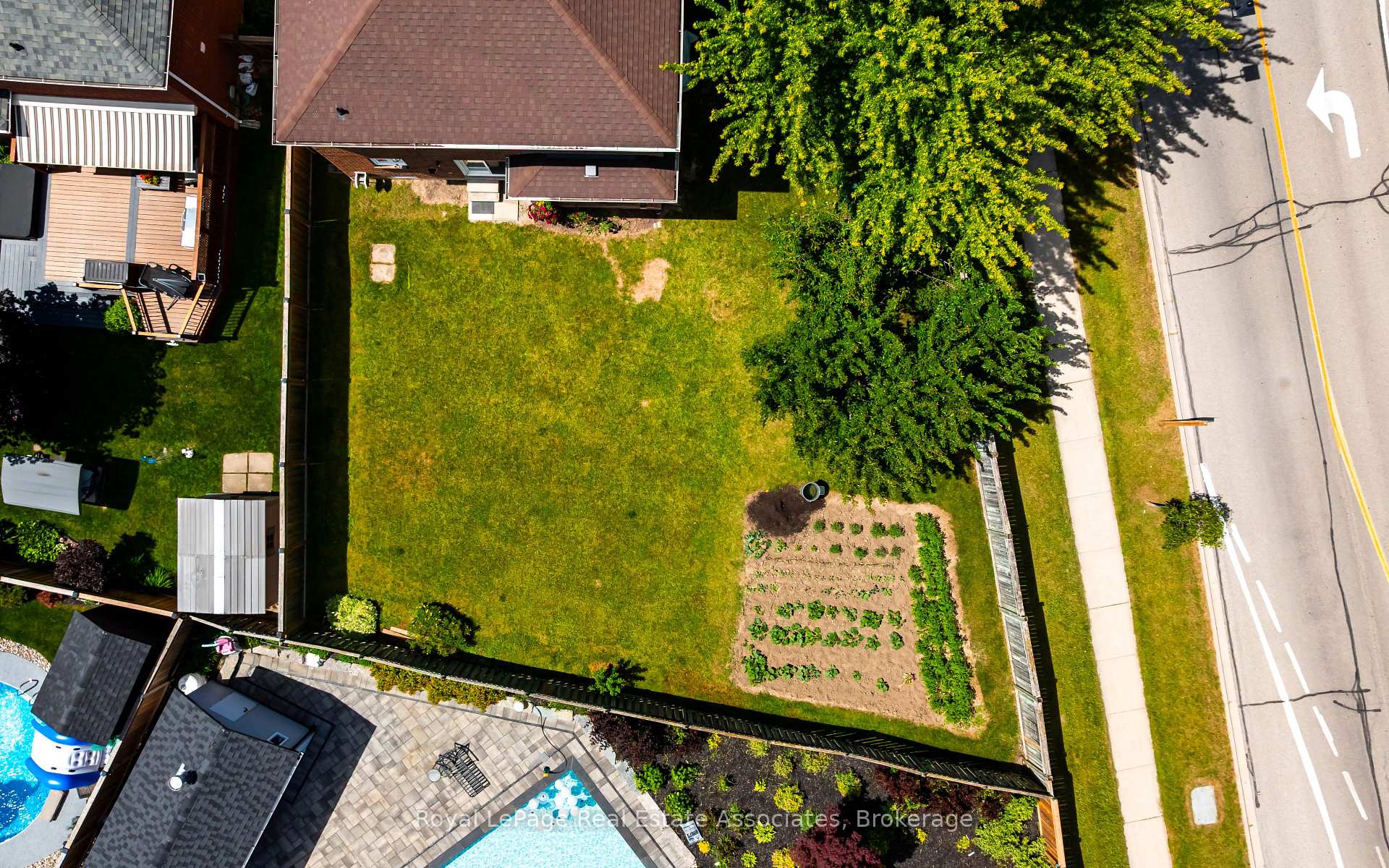 Photo 39 of 14306 Argyll Road, Halton Hills, Georgetown — HOMEH