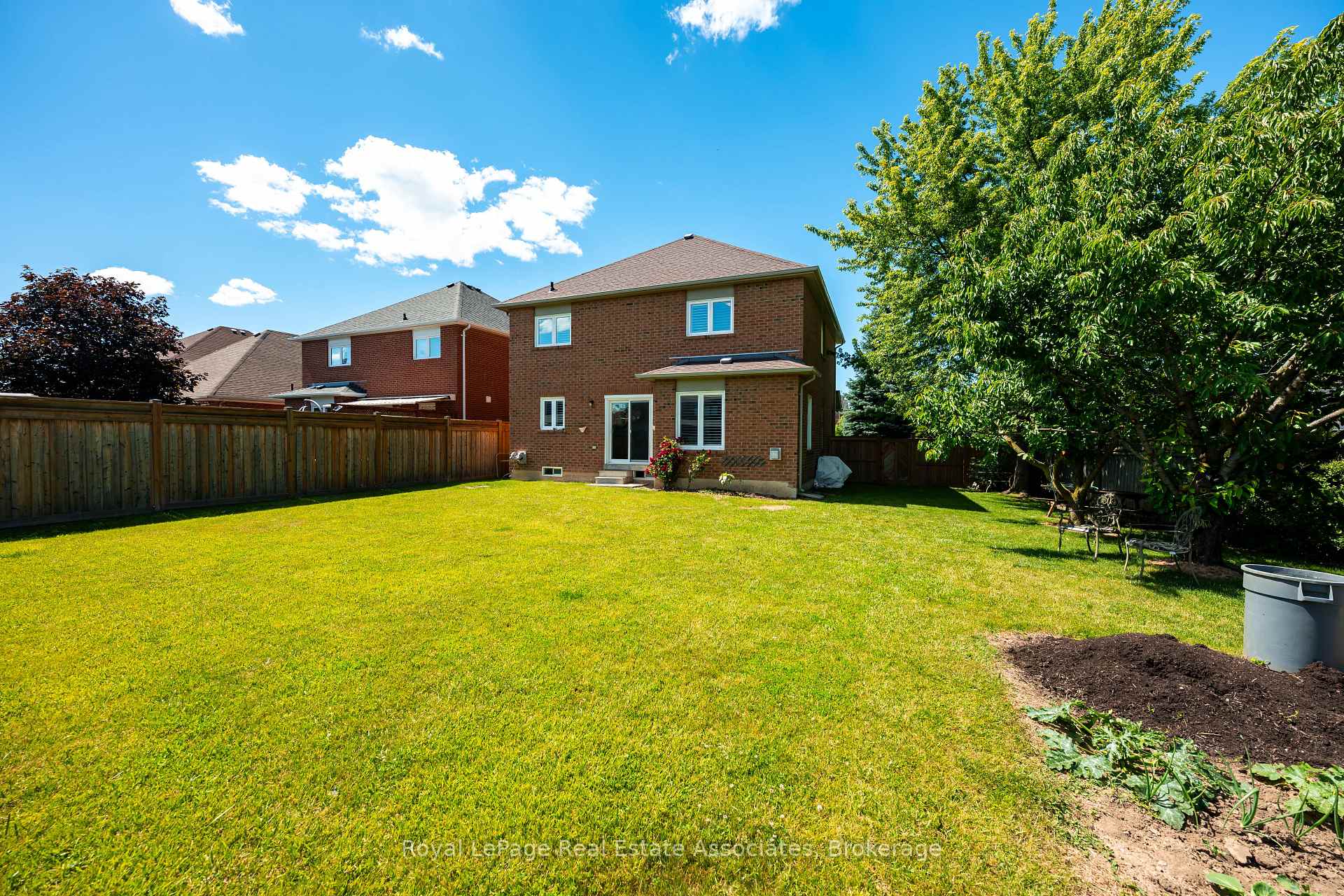 Photo 42 of 14306 Argyll Road, Halton Hills, Georgetown — HOMEH