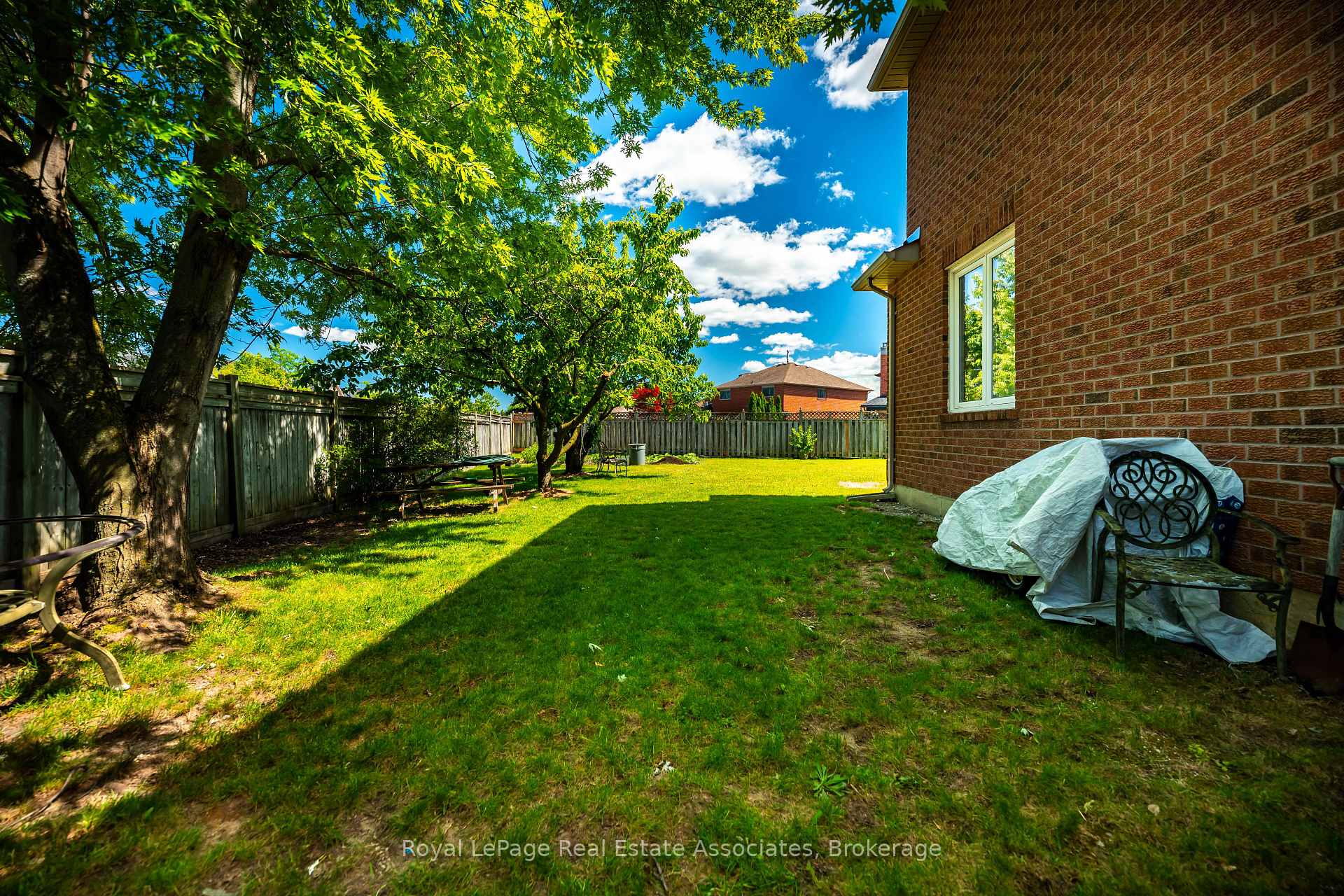 Photo 43 of 14306 Argyll Road, Halton Hills, Georgetown — HOMEH