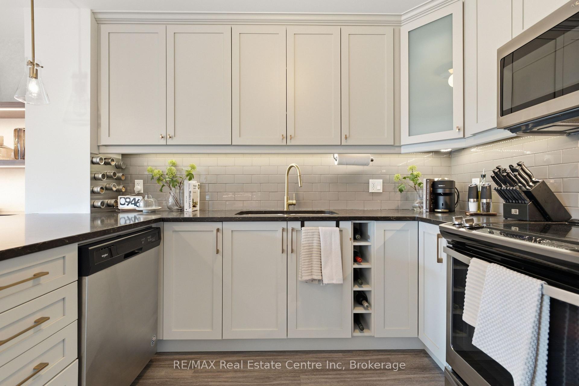 Photo 8 of Unit 310, 19 Stumpf Street, Centre Wellington, Elora/Salem — HOMEH