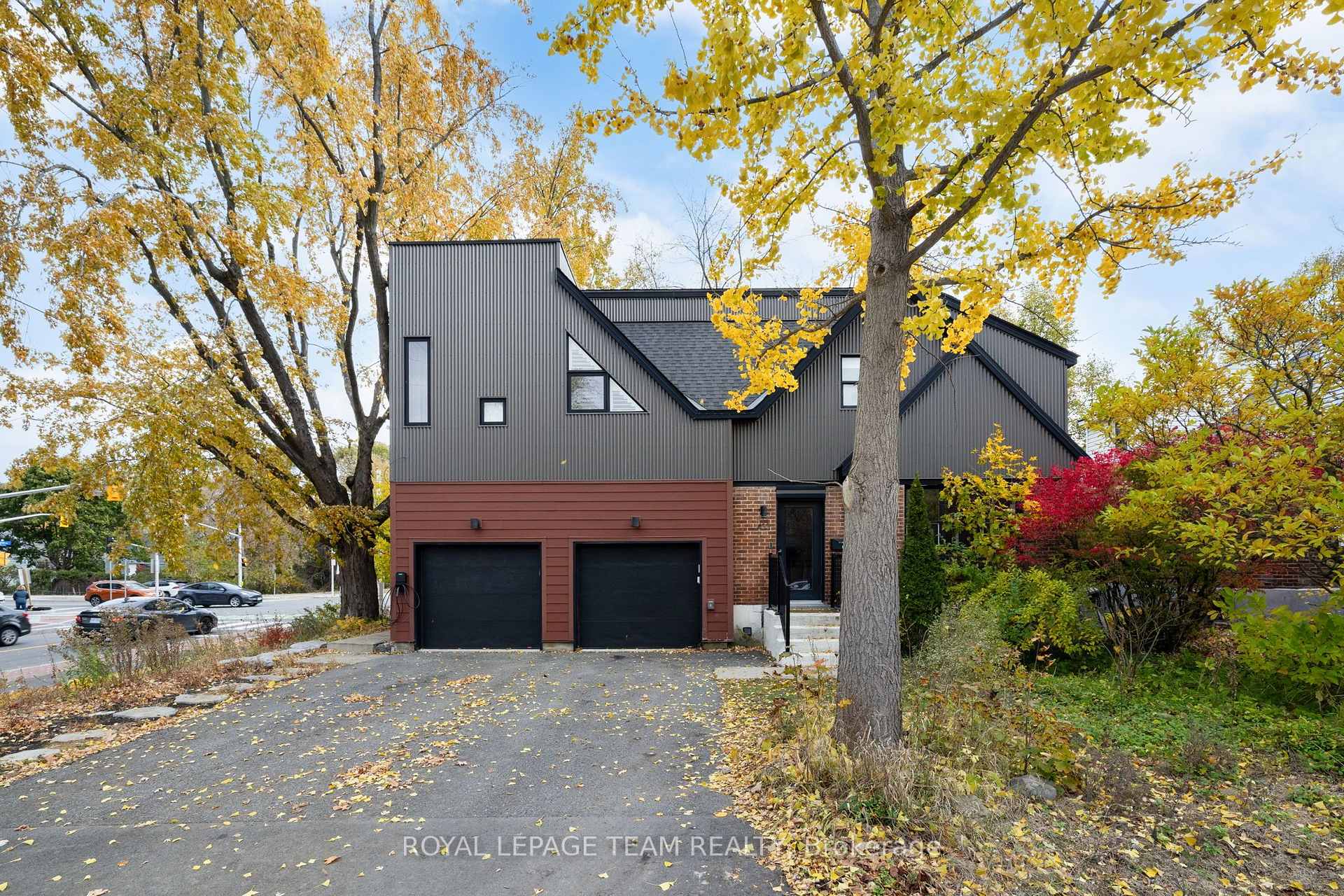 Photo of 433 Dawson Avenue