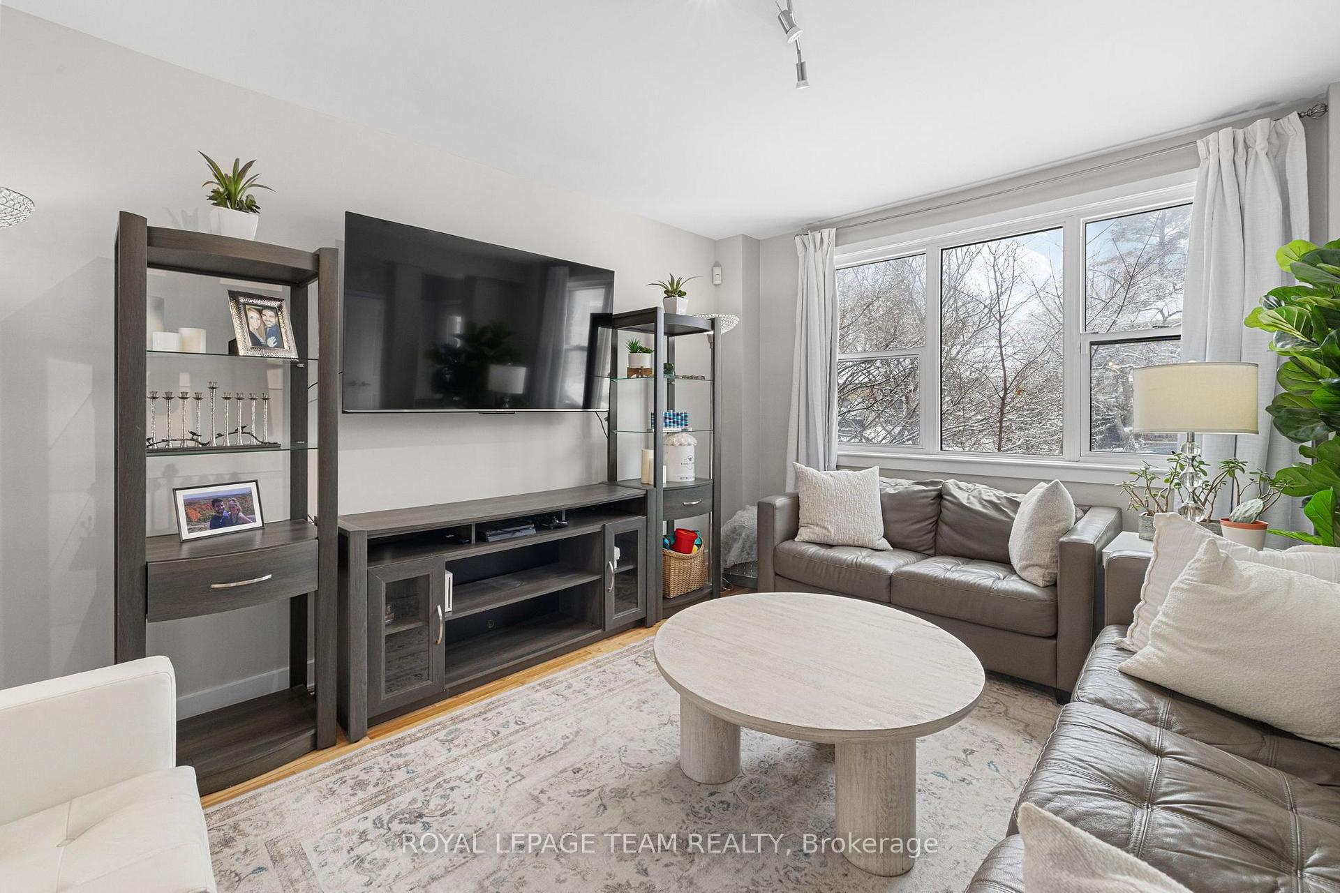 Photo 6 of 433 Dawson Avenue, Ottawa, Westboro/Hampton Park — HOMEH