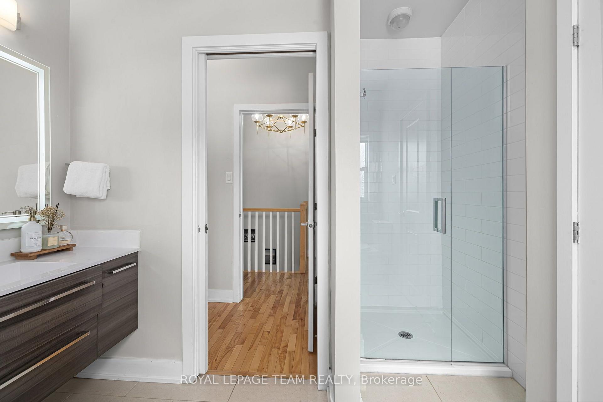 Photo 23 of 433 Dawson Avenue, Ottawa, Westboro/Hampton Park — HOMEH
