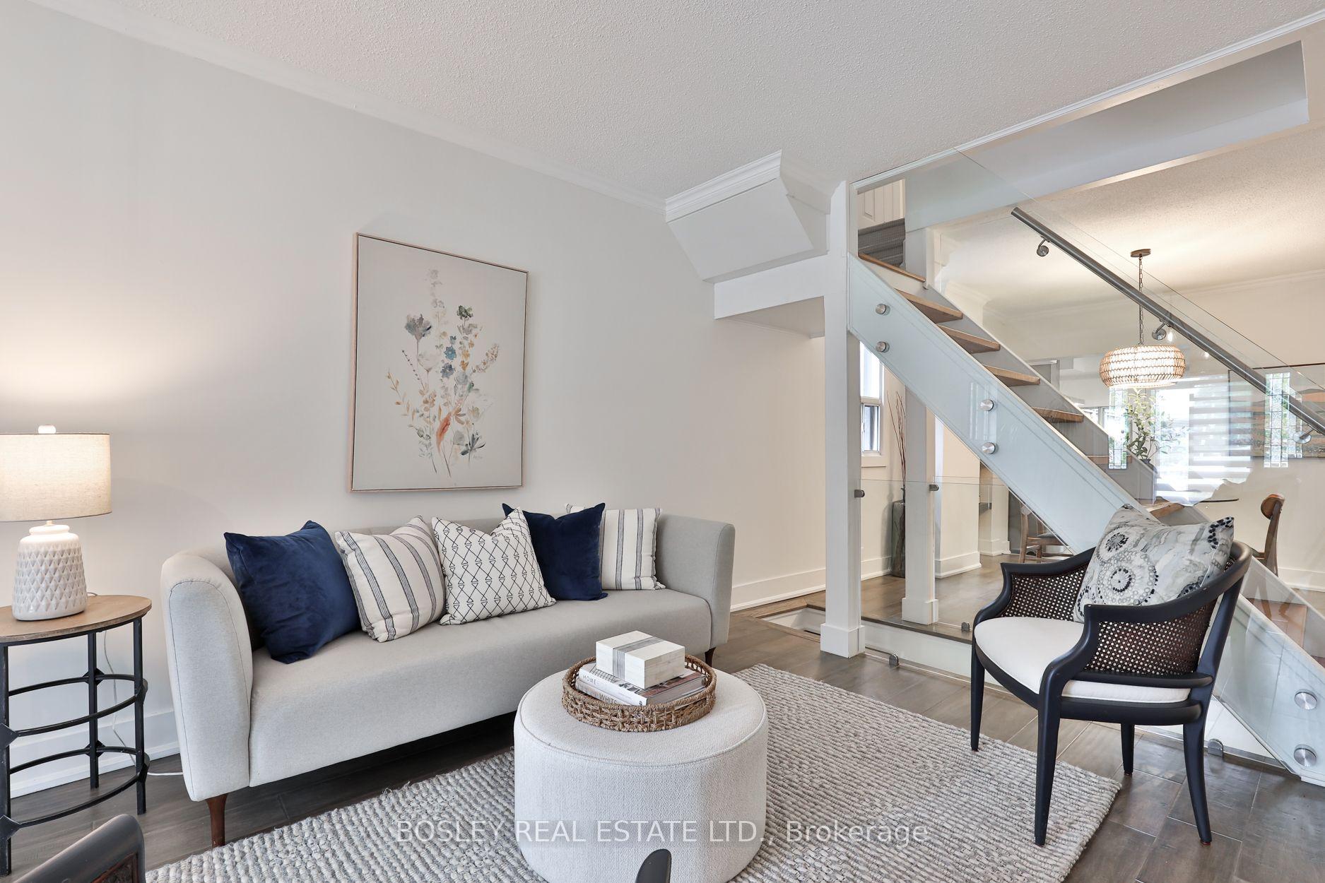 Photo 6 of 373 Sammon Avenue, Toronto, Danforth Village-East York — HOMEH