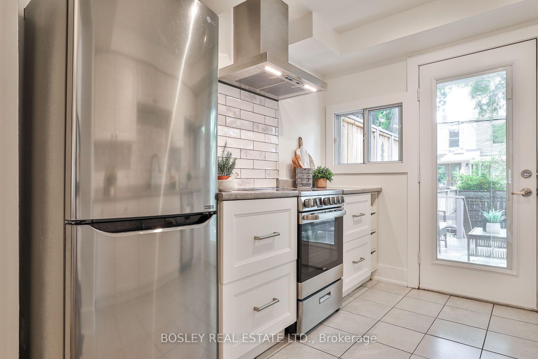 Photo 11 of 373 Sammon Avenue, Toronto, Danforth Village-East York — HOMEH