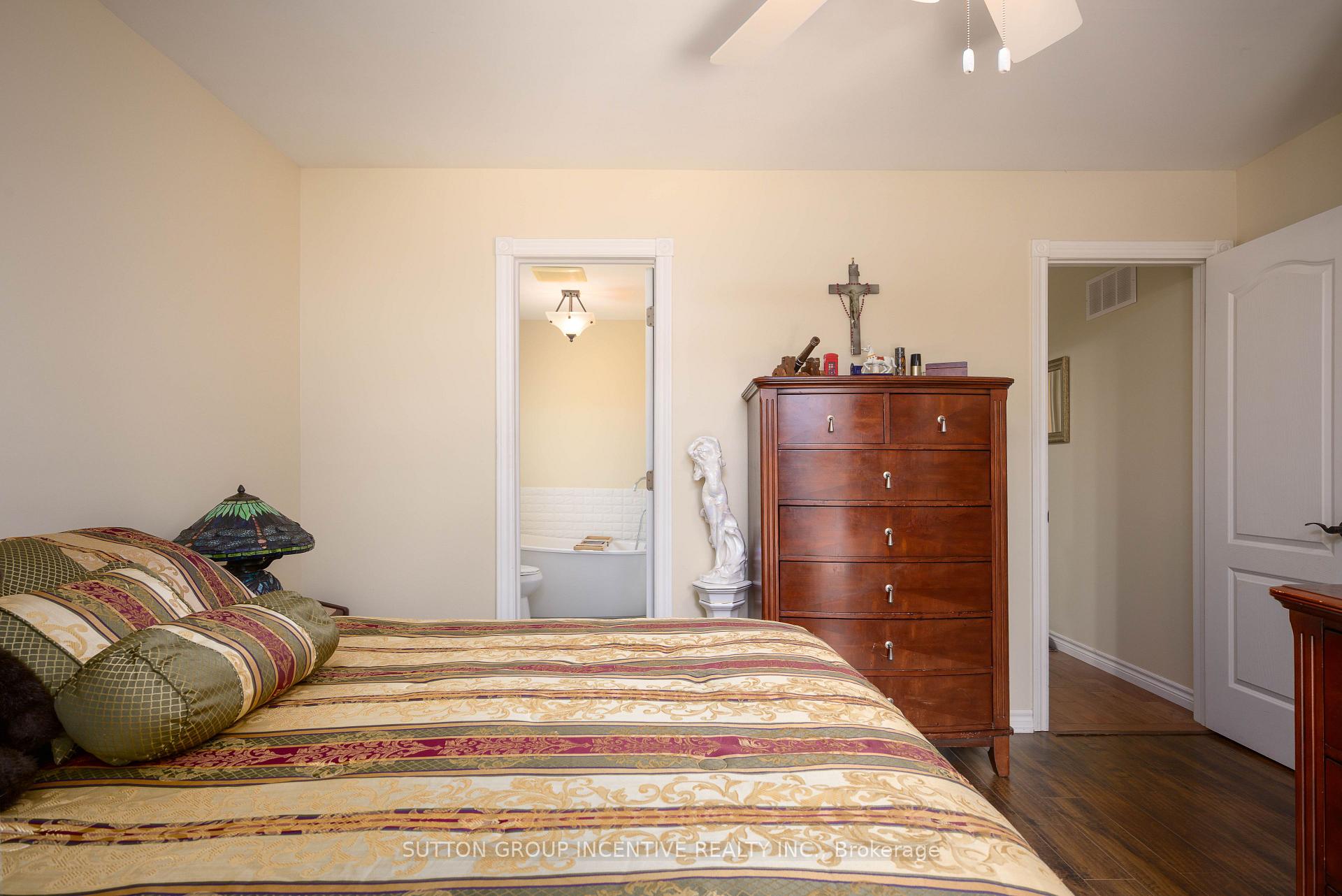 Photo 21 of 48 Wesley Avenue, Wasaga Beach — HOMEH