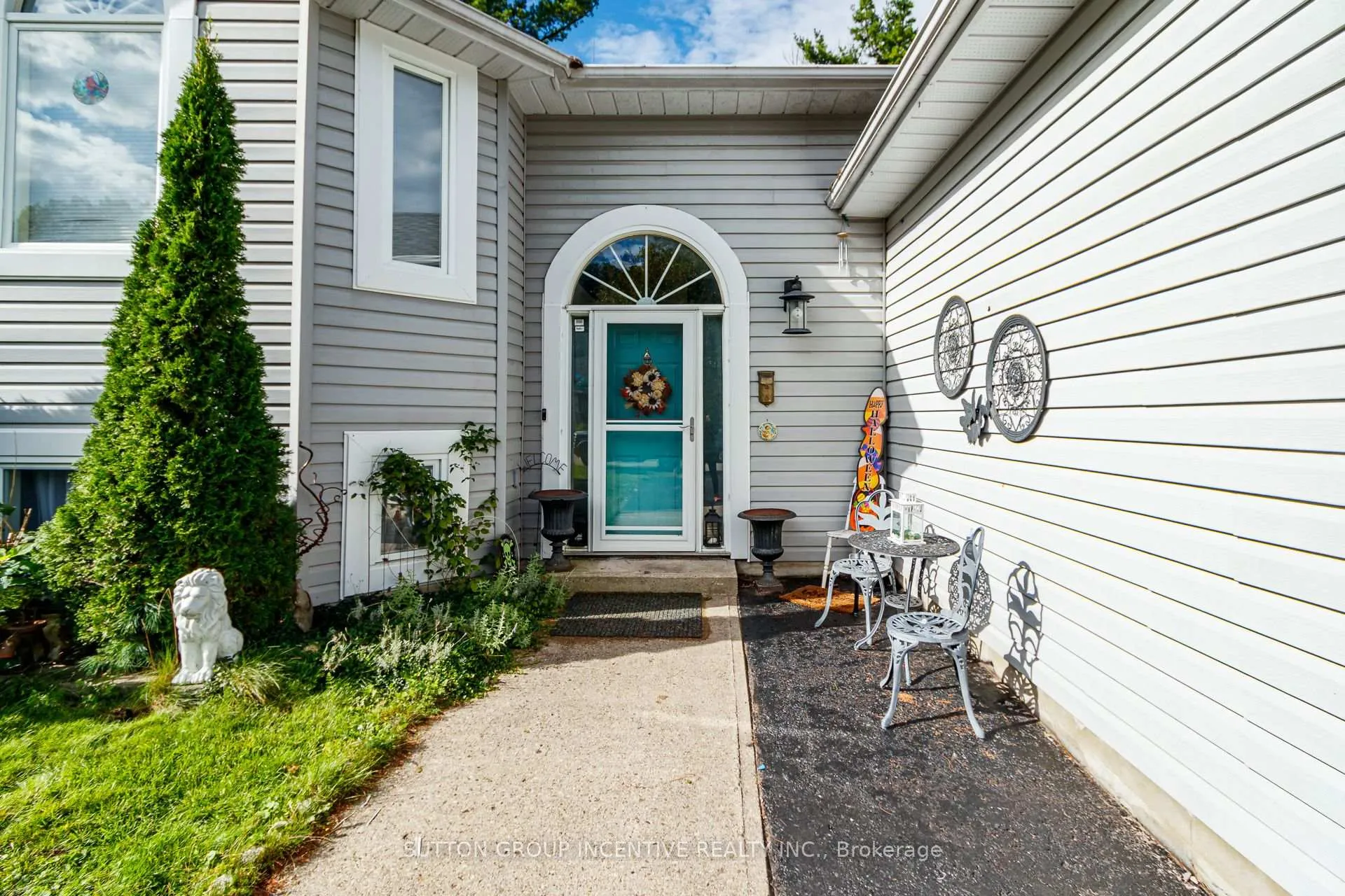 Photo 6 of 48 Wesley Avenue, Wasaga Beach — HOMEH