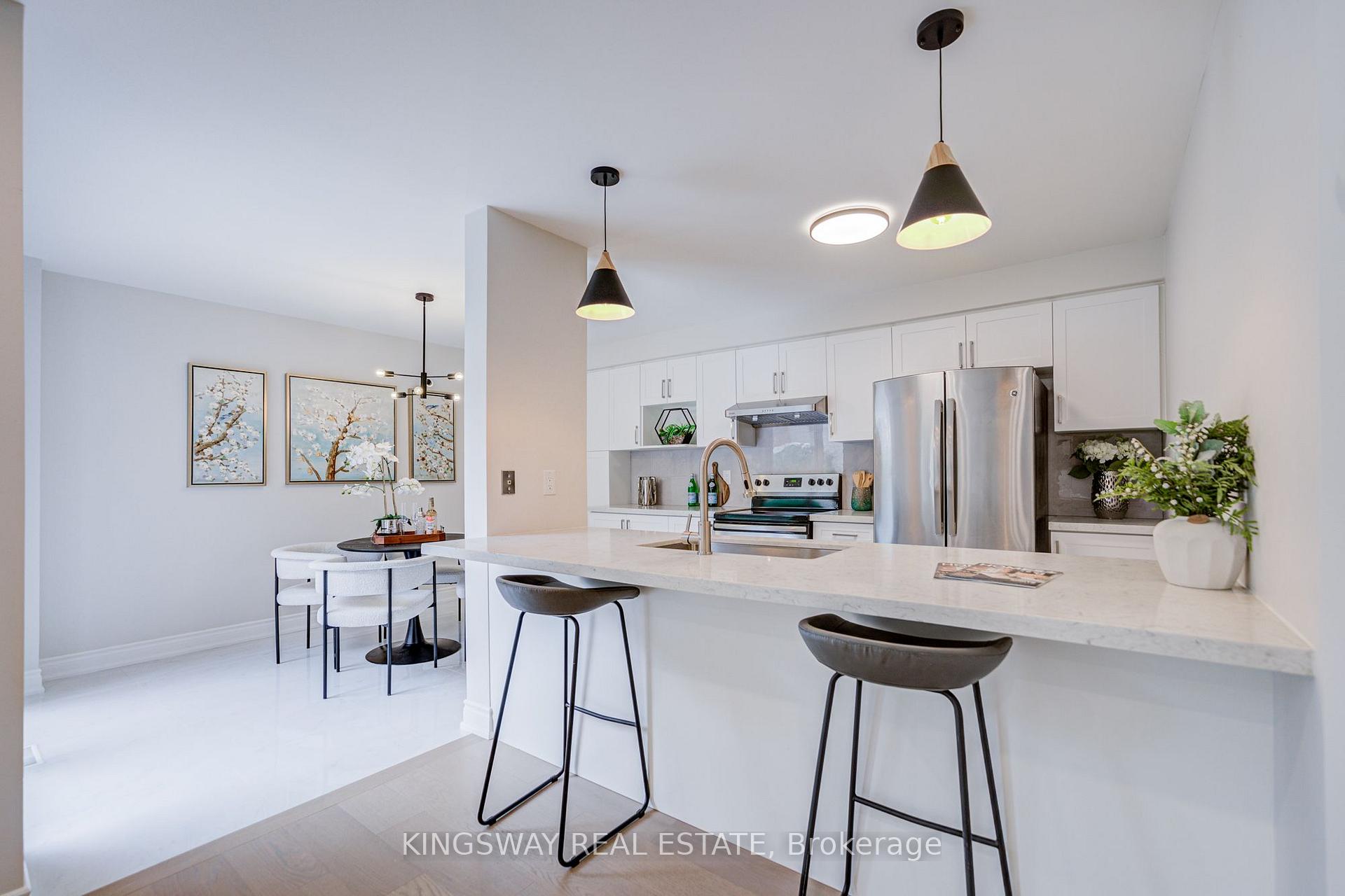 Photo 18 of 166 Matthew Drive, Vaughan, East Woodbridge — HOMEH