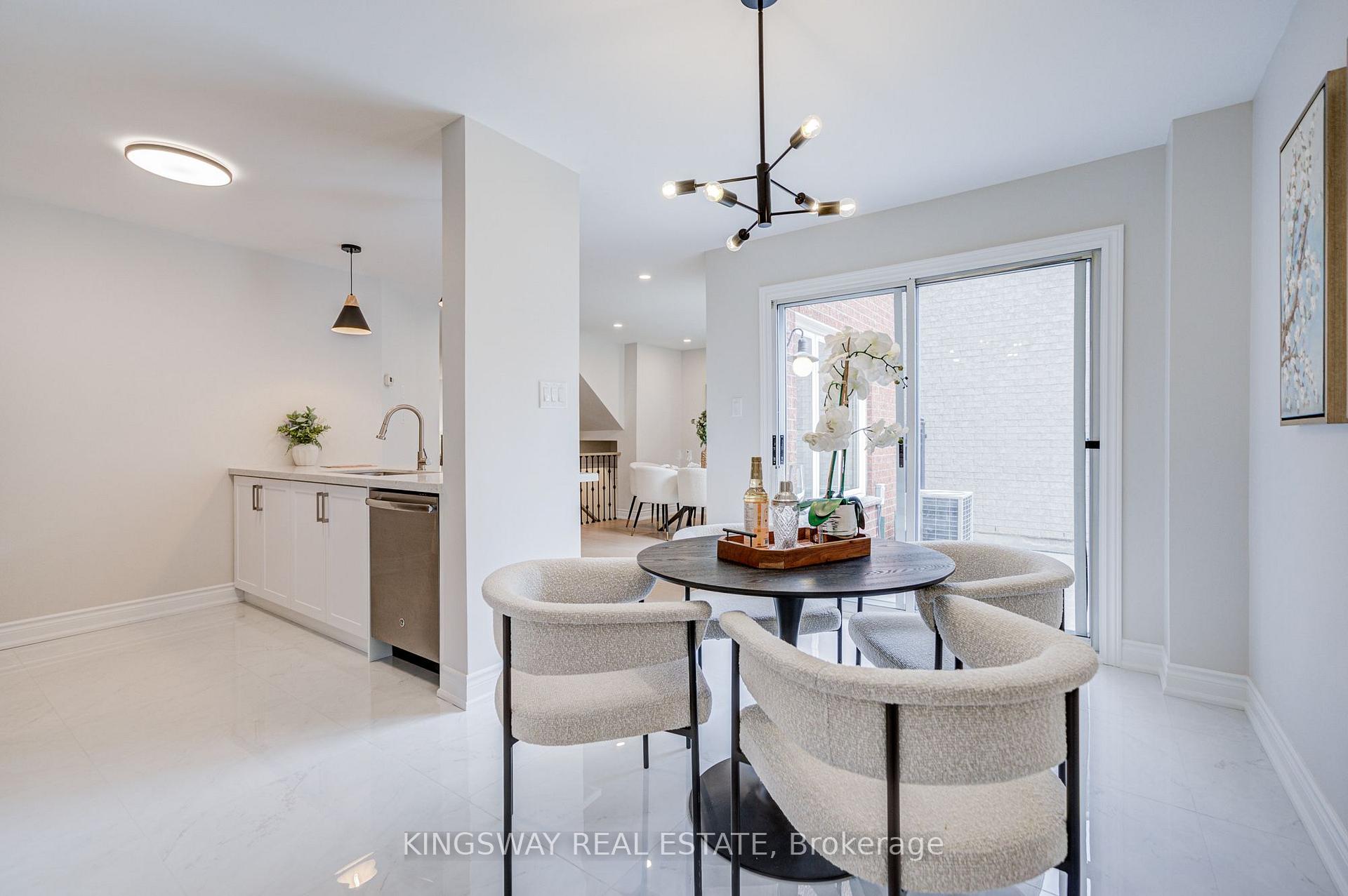 Photo 22 of 166 Matthew Drive, Vaughan, East Woodbridge — HOMEH