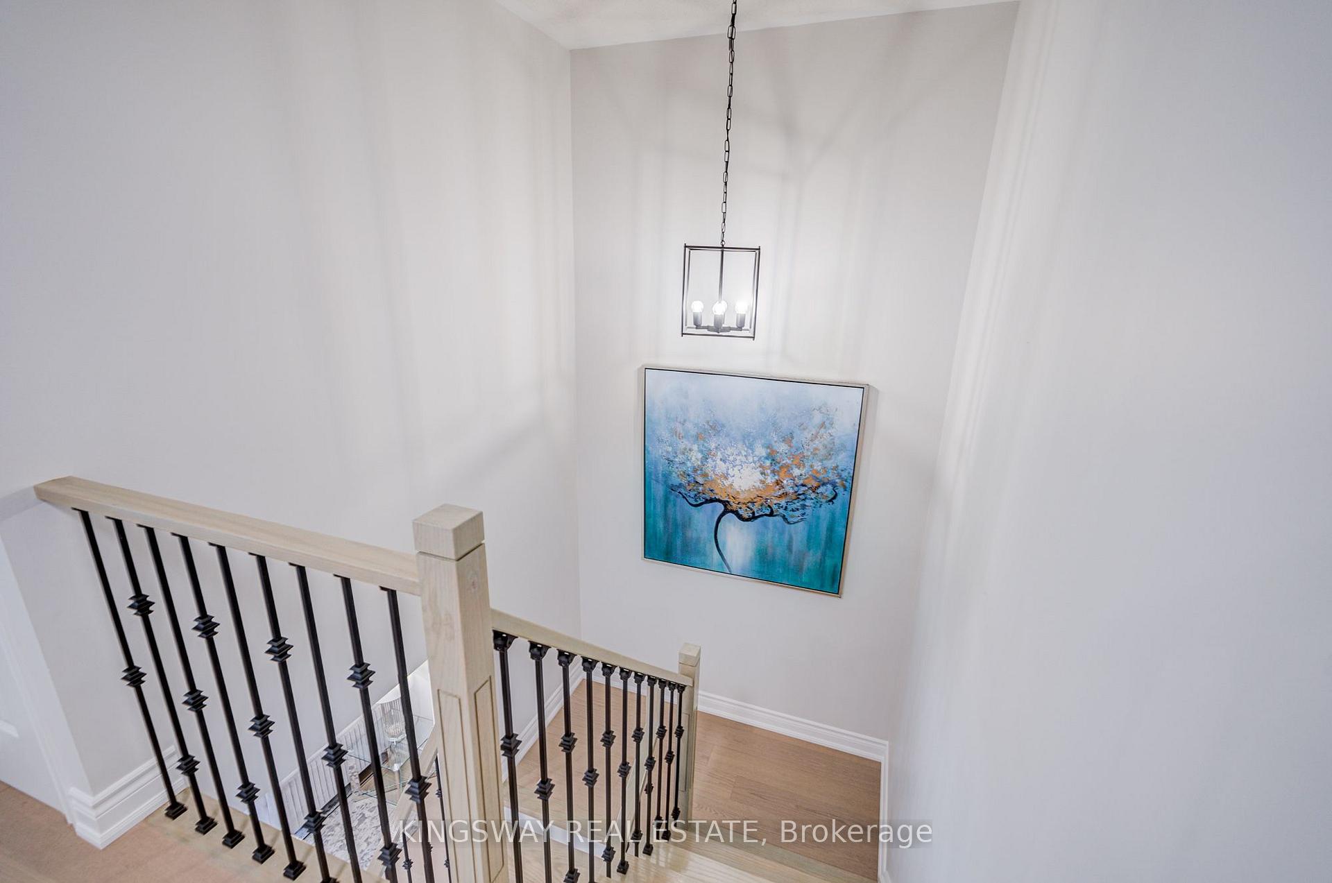 Photo 30 of 166 Matthew Drive, Vaughan, East Woodbridge — HOMEH